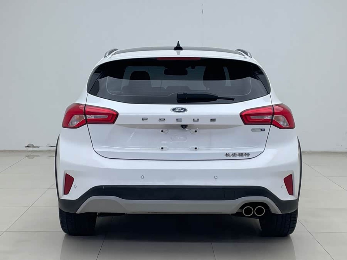 Ford Focus Active 2020 #7 Ford Focus Active 2020 صورة سيارة #7