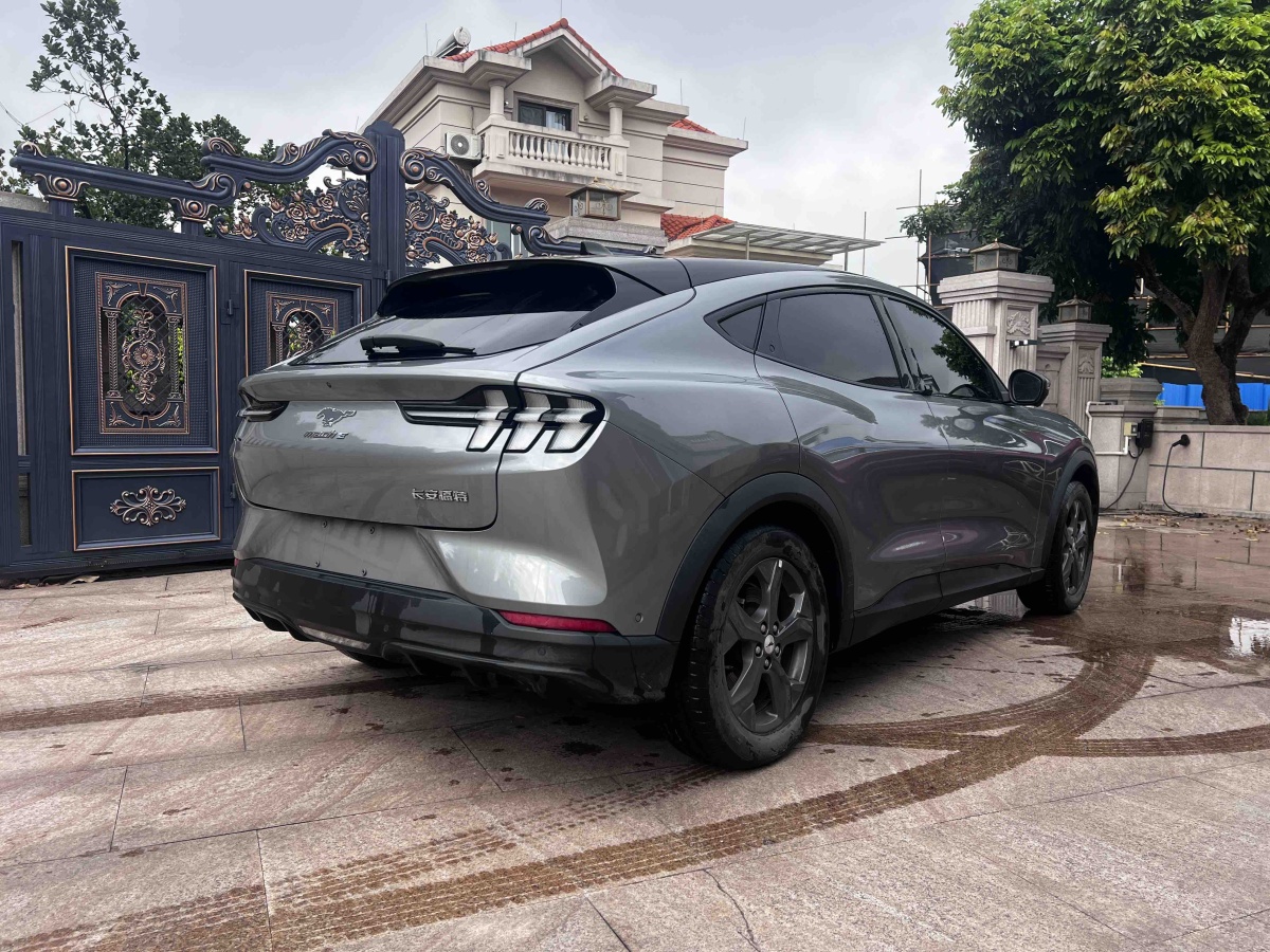 Ford 2022 car image #7