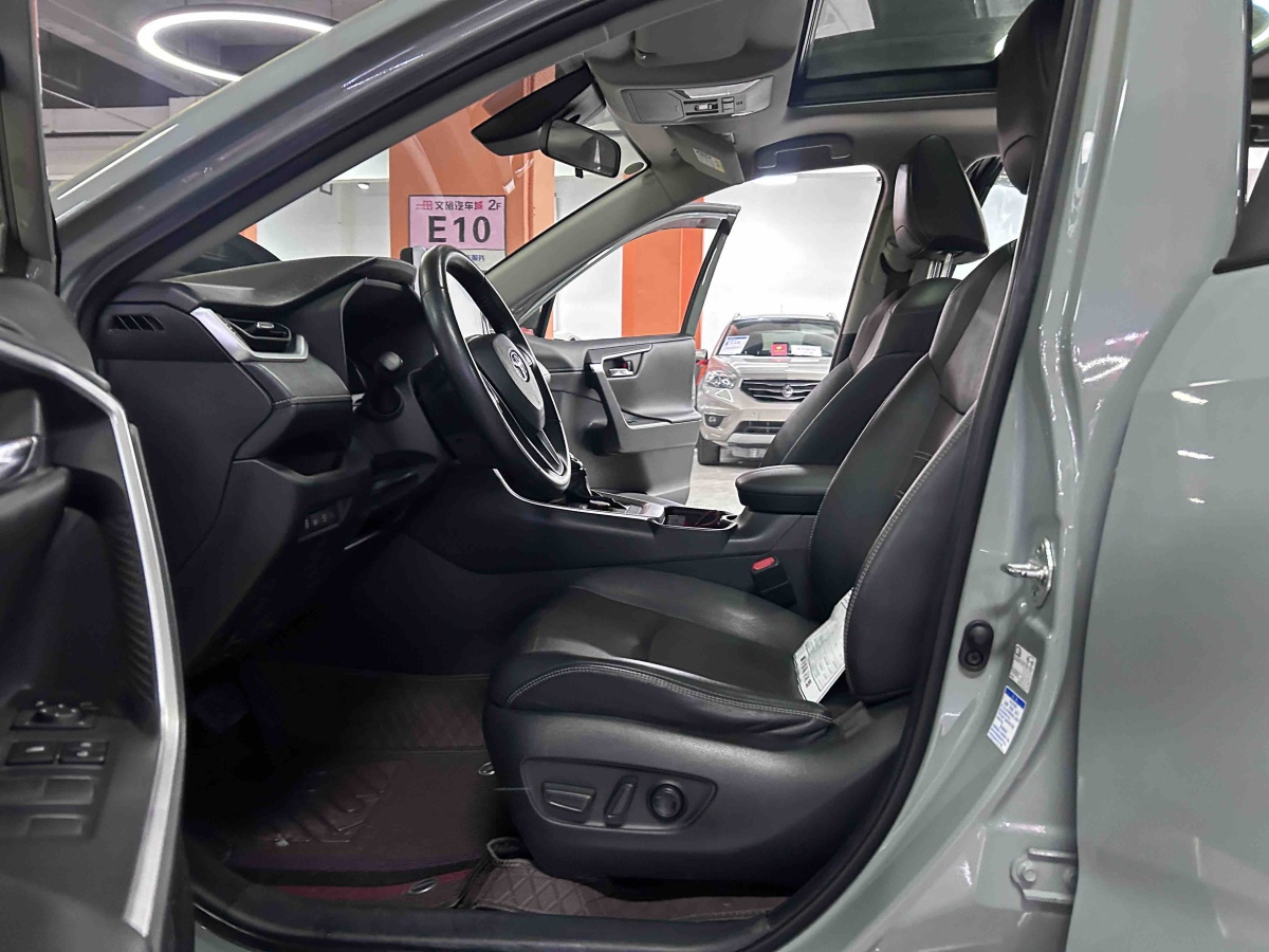 Toyota RAV4 2019 #7 Toyota RAV4 2019 car image #7