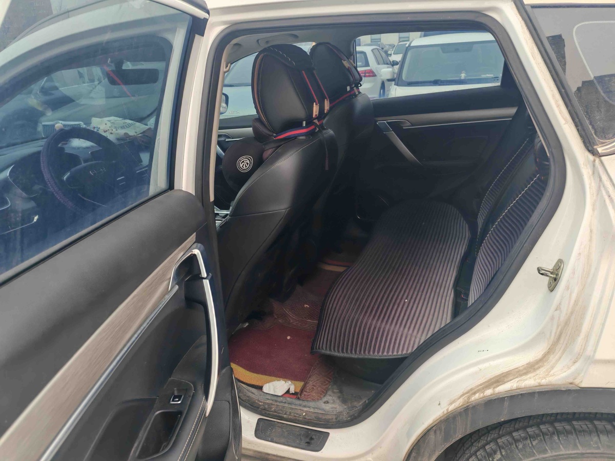 GEELY Coolray 2019 #7 GEELY Coolray 2019 car image #7