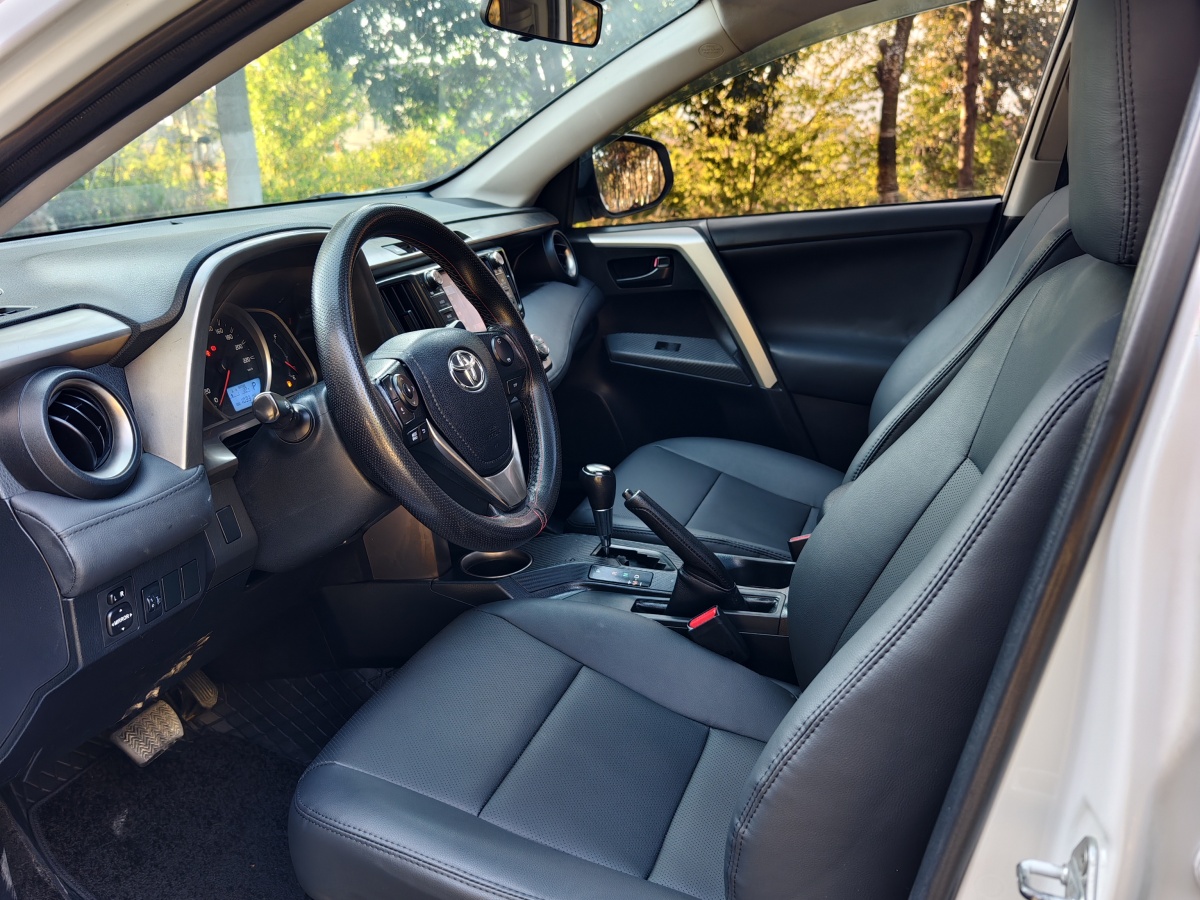 Toyota RAV4 2016 #7 Toyota RAV4 2016 car image #7