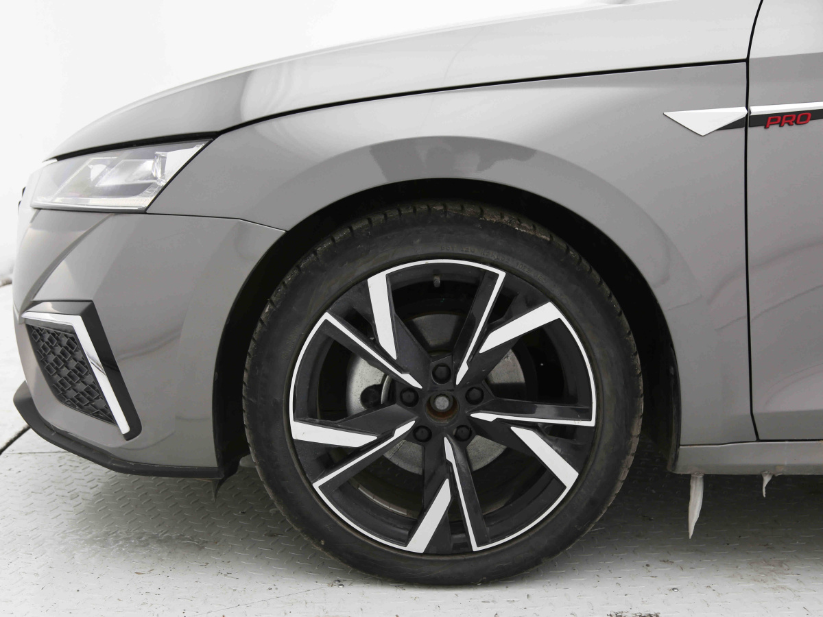 Skoda Octavia 2023 #7 Skoda Octavia 2023 car image #7