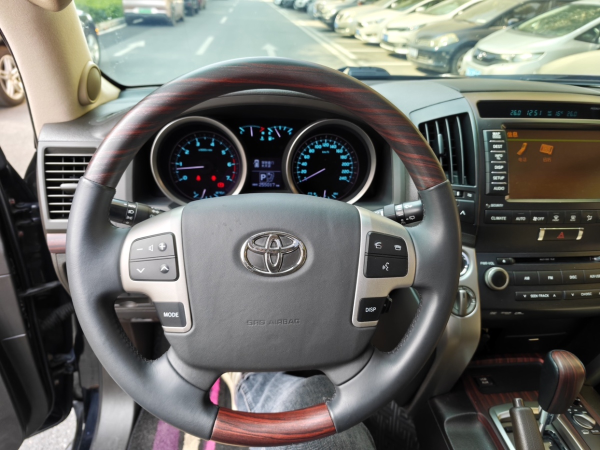 Toyota 2010 car image #7