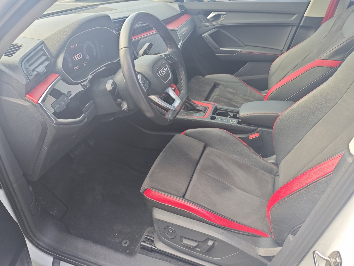 Audi 2019 car image #7