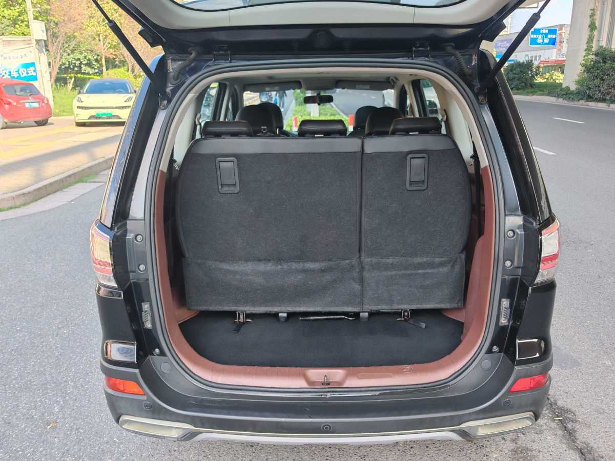 Forthing SX6 2017 #7 Forthing SX6 2017 car image #7