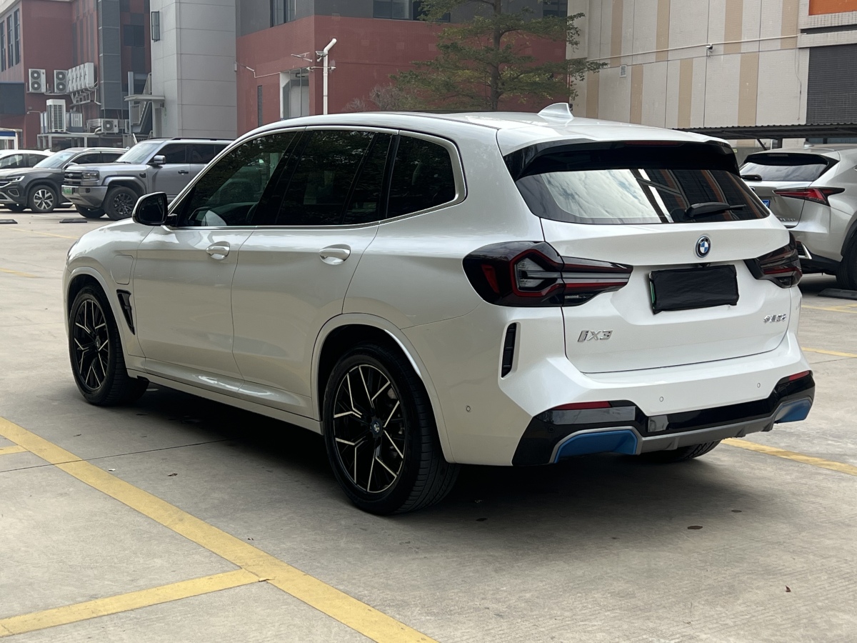 BMW iX3 2021 immagine di auto #7