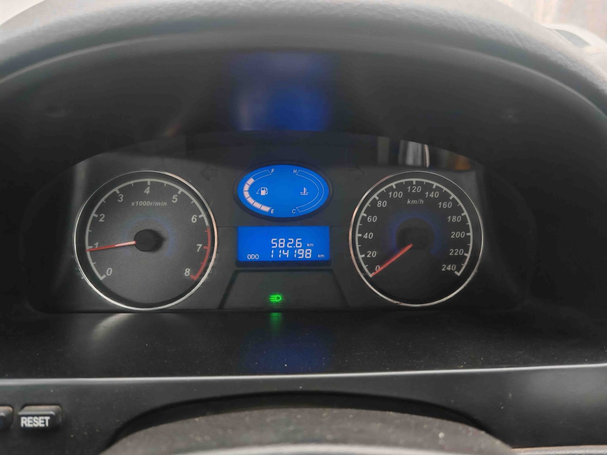 GEELY Emgrand Classic 2013 #7 GEELY Emgrand Classic 2013 car image #7