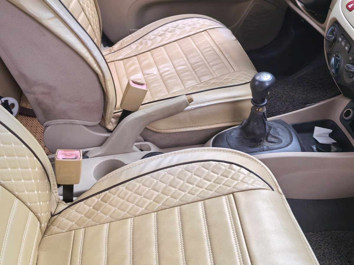 Kia Rio 2010 imagen de coche #7