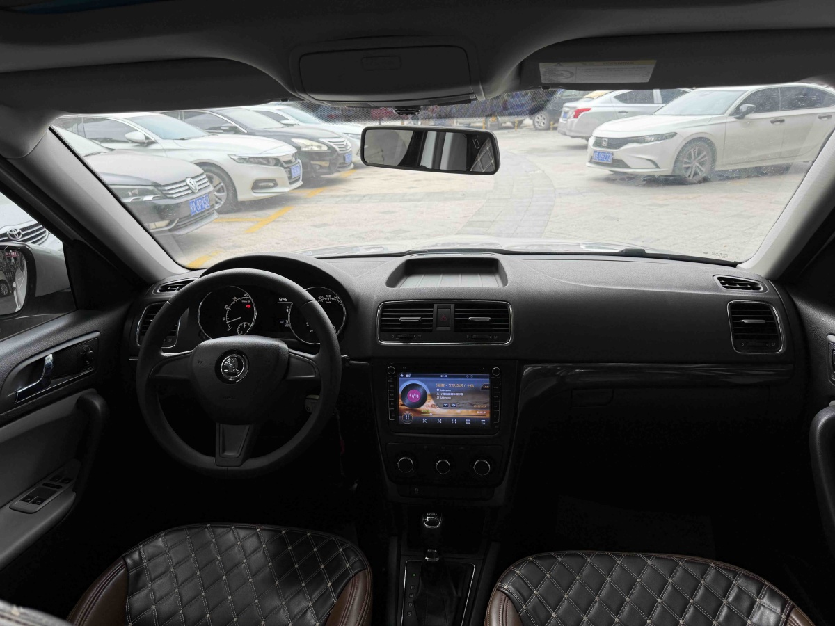 Skoda Yeti 2016 immagine di auto #7