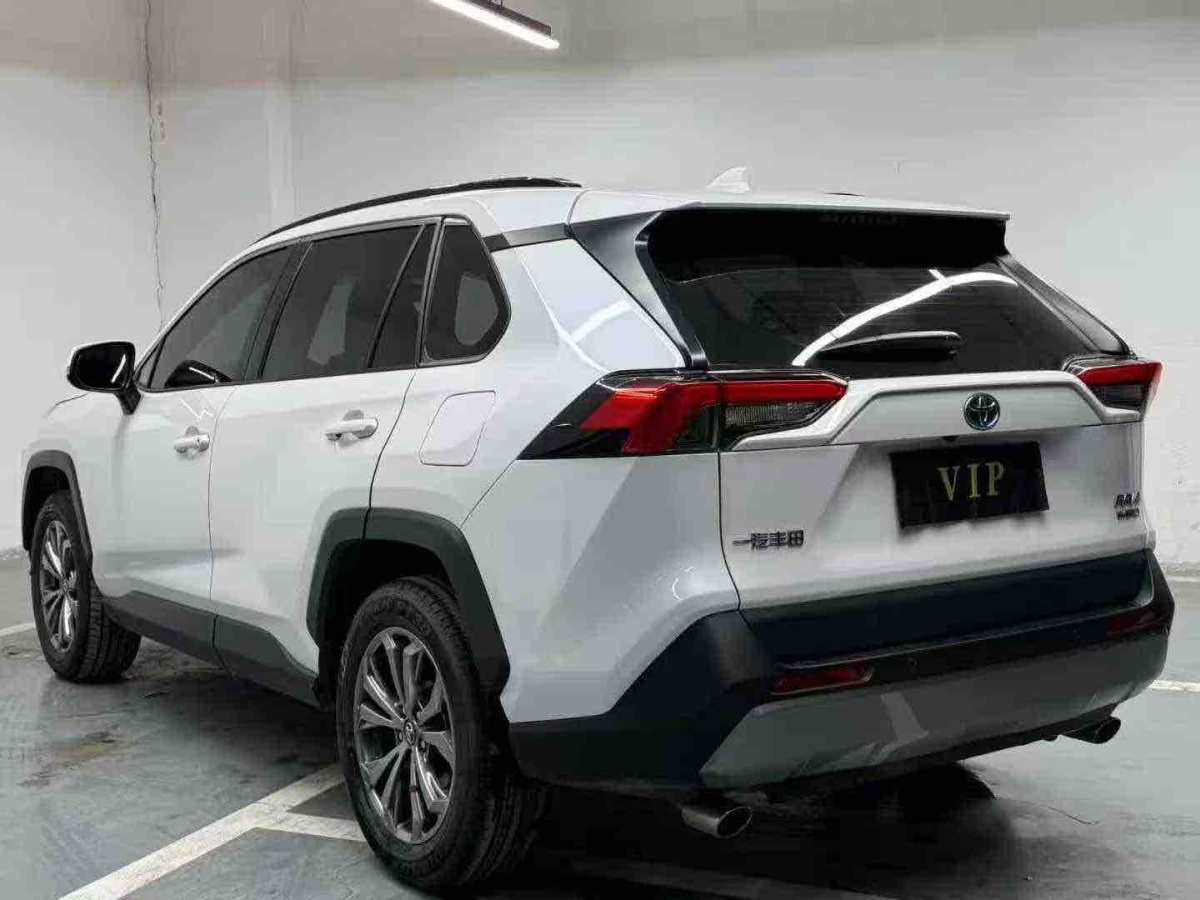 Toyota RAV4 2024 #7 Toyota RAV4 2024 car image #7