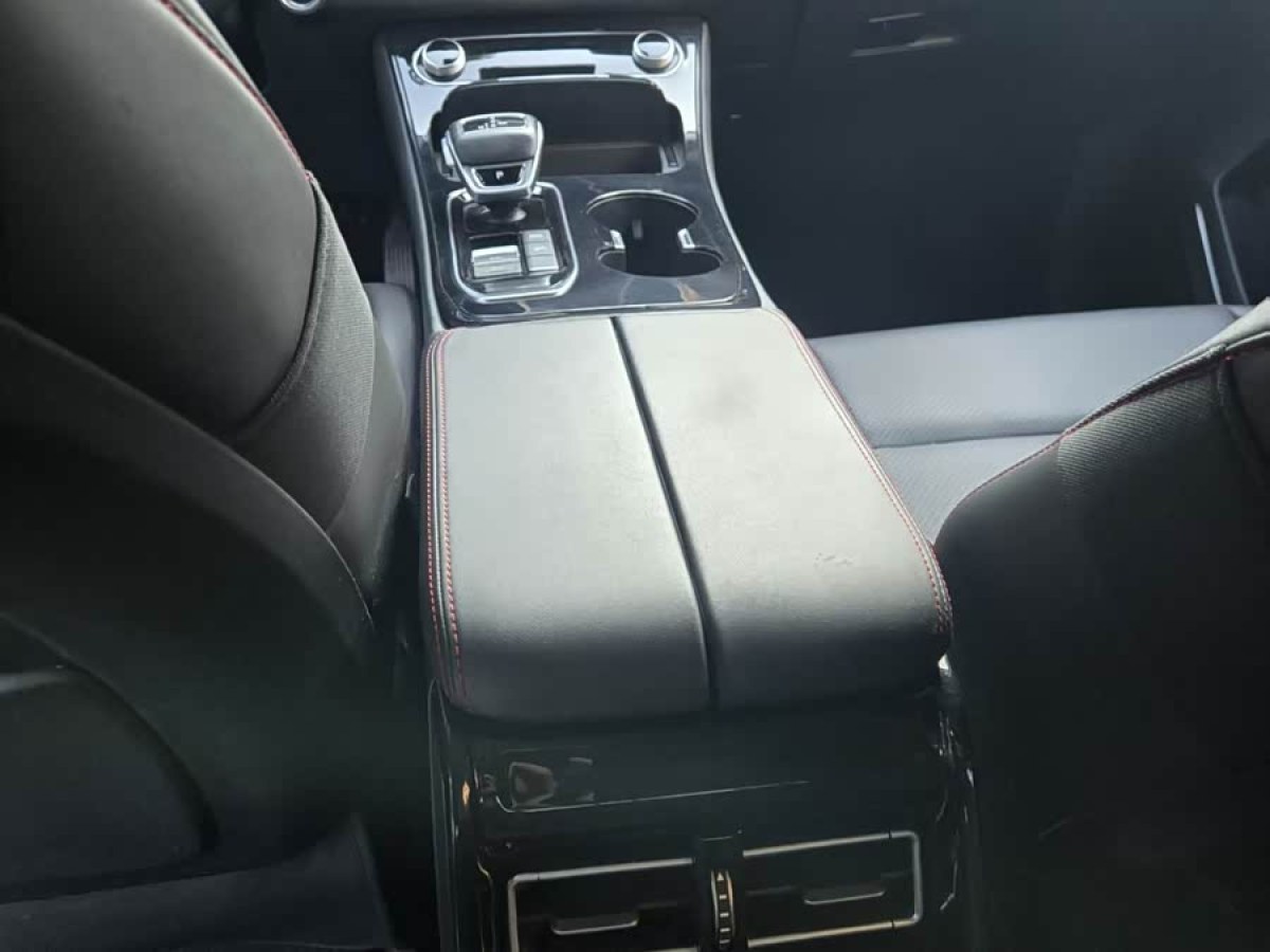 Forthing T5 EVO 2020 #7 Forthing T5 EVO 2020 car image #7