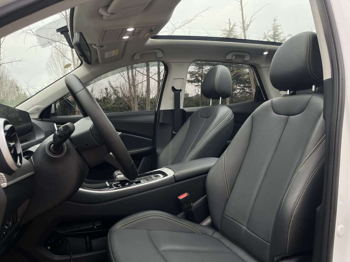 Forthing T5 EVO 2023 #7 Forthing T5 EVO 2023 car image #7