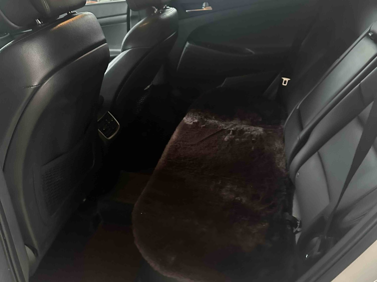 Hyundai Tucson 2016 car image #7