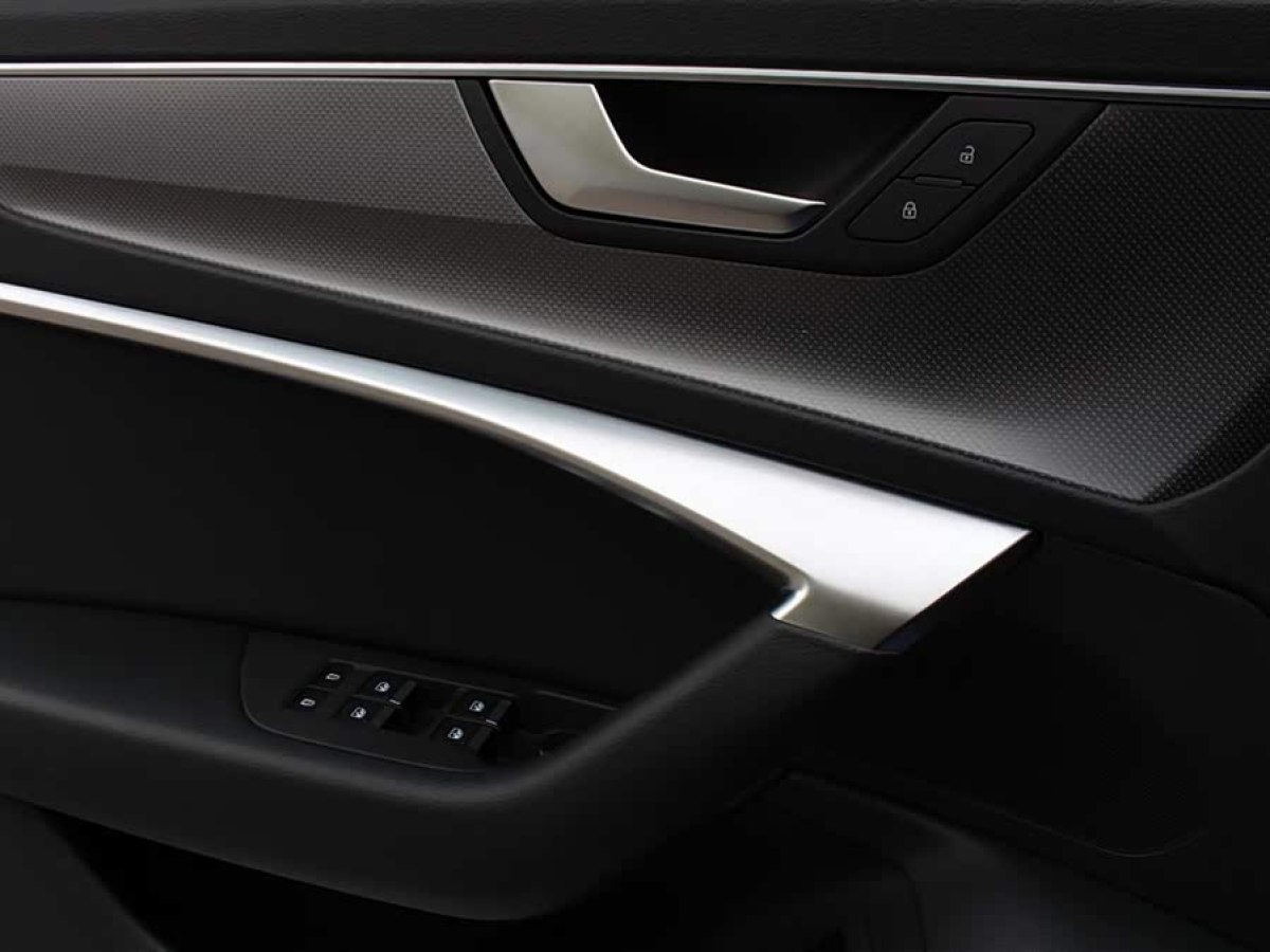 Audi 2021 car image #7
