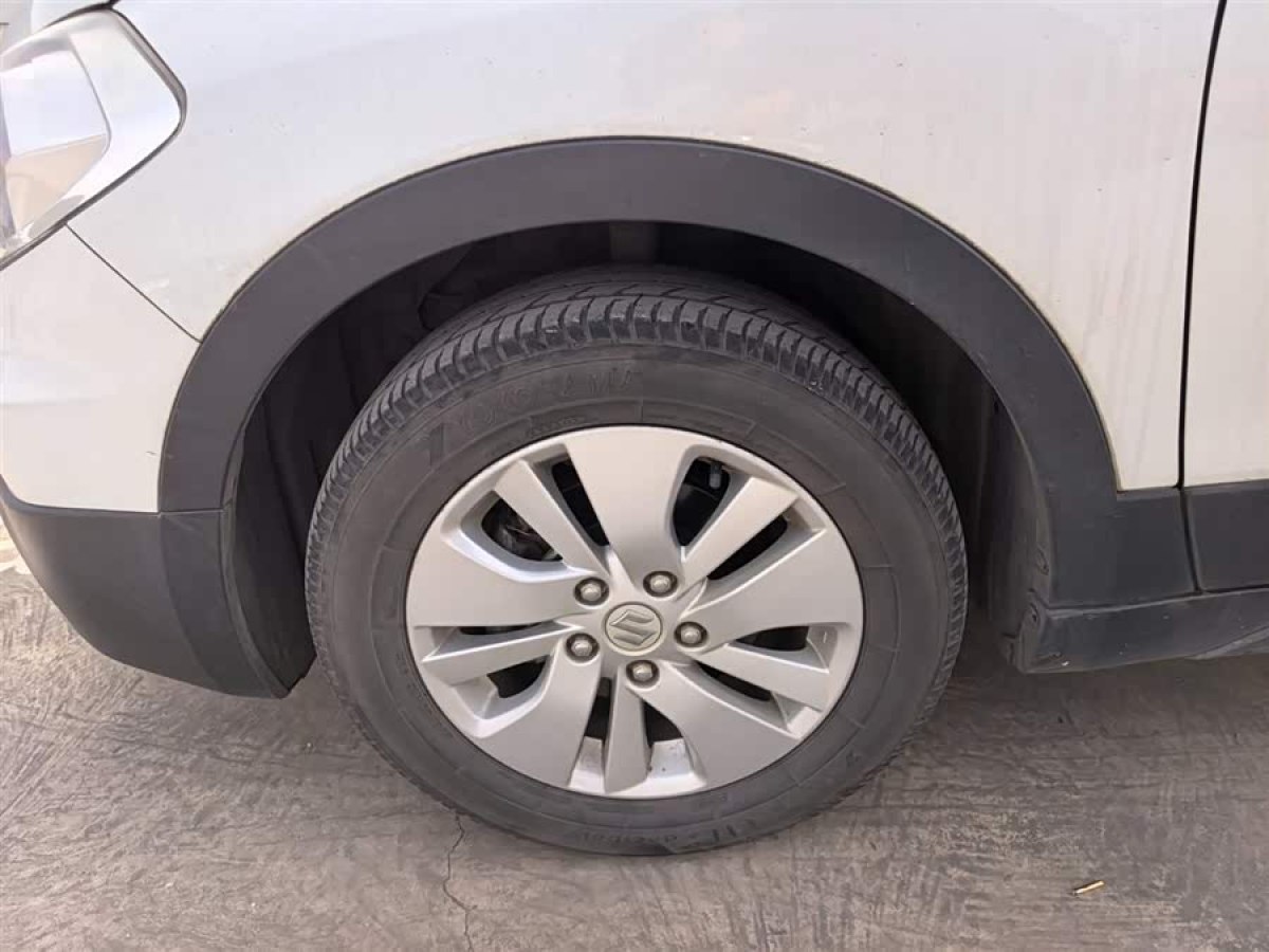 Suzuki S-Cross 2017 immagine di auto #7