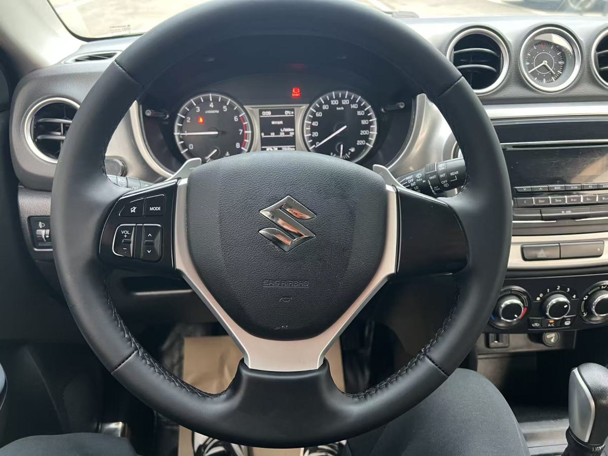 Suzuki Vitara 2016 image de voiture #7