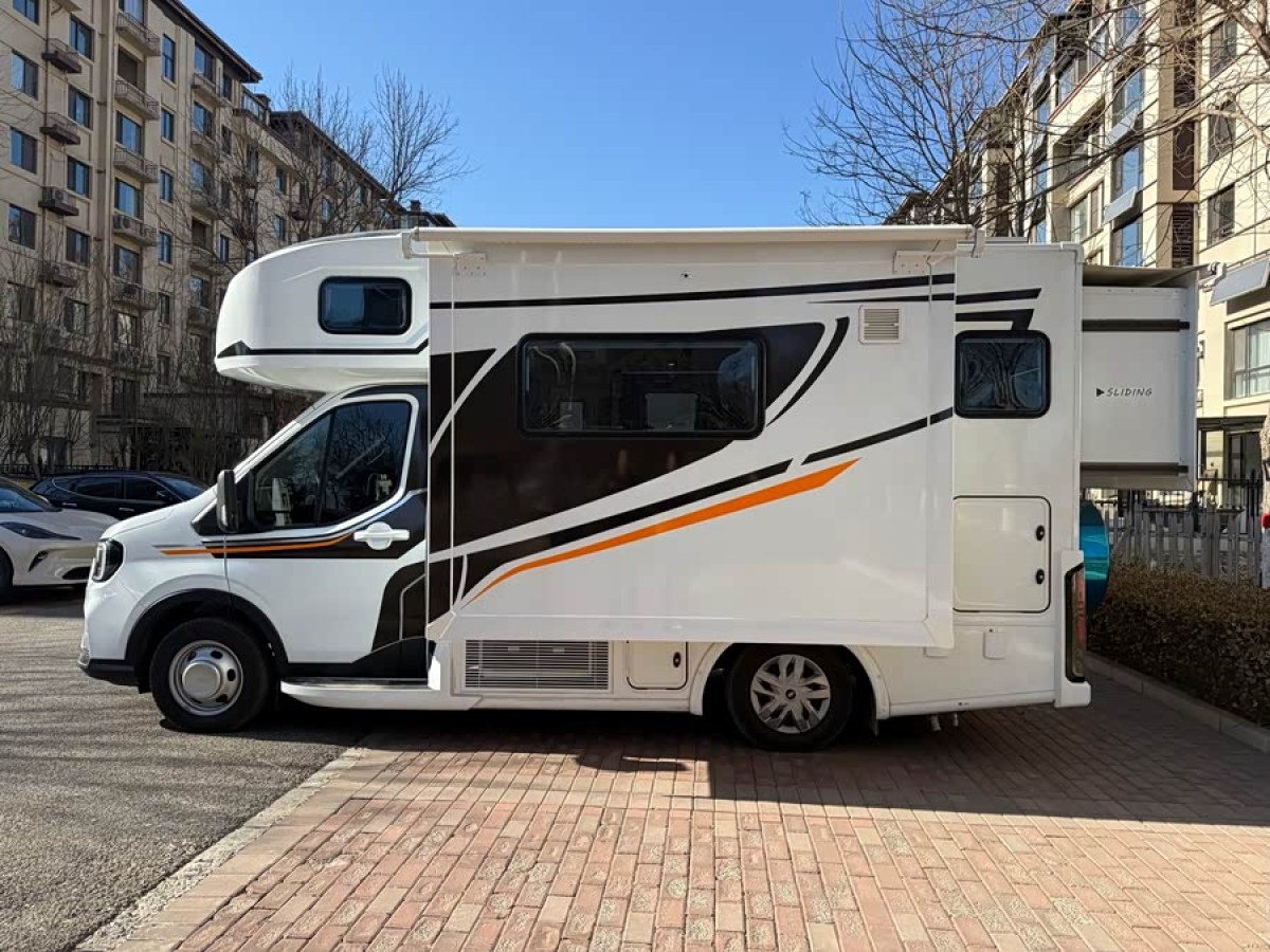 Ford Transit T8 2025 car image #7