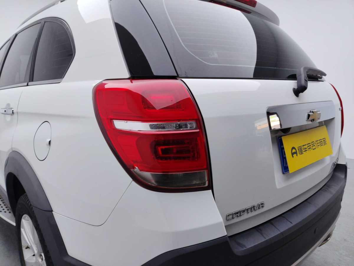 Chevrolet Captiva 2016 car image #7
