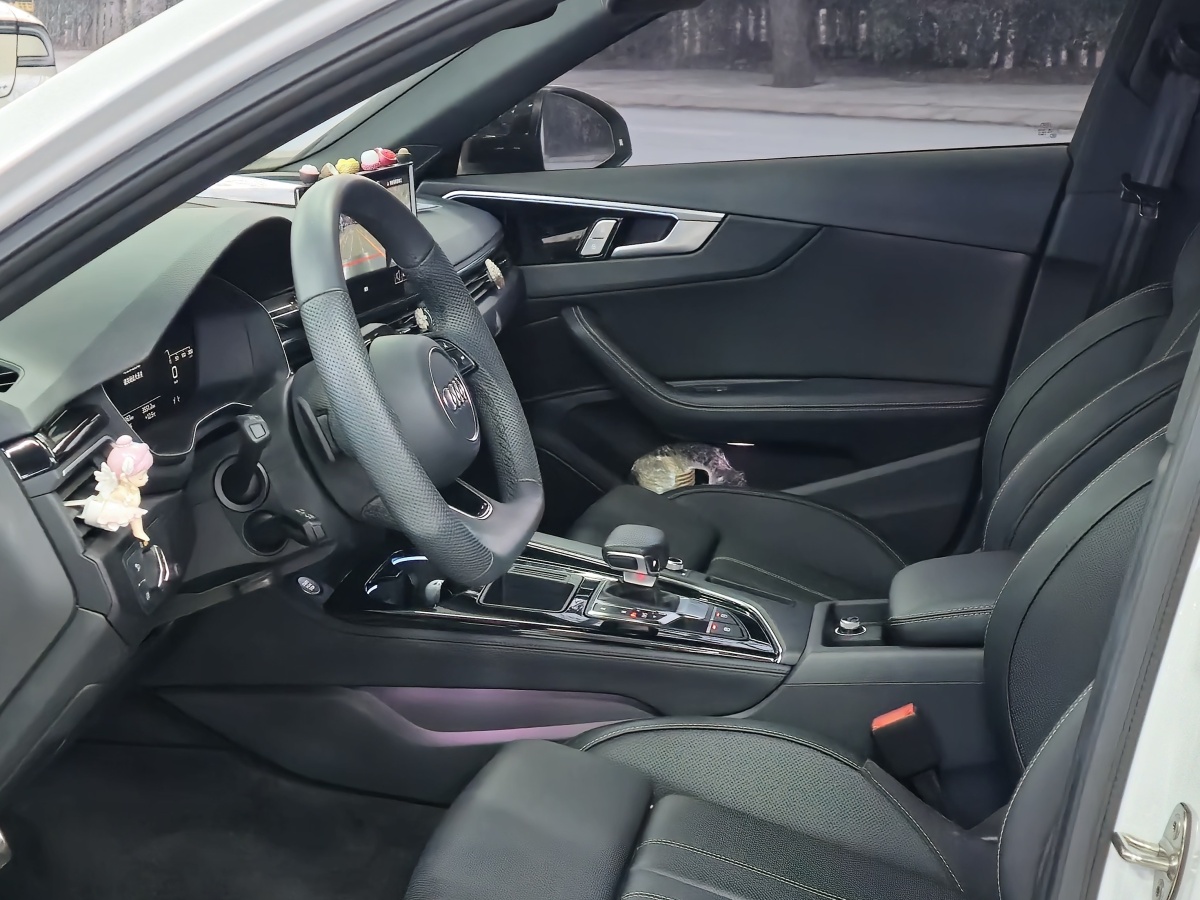 Audi A4L 2025 car image #7