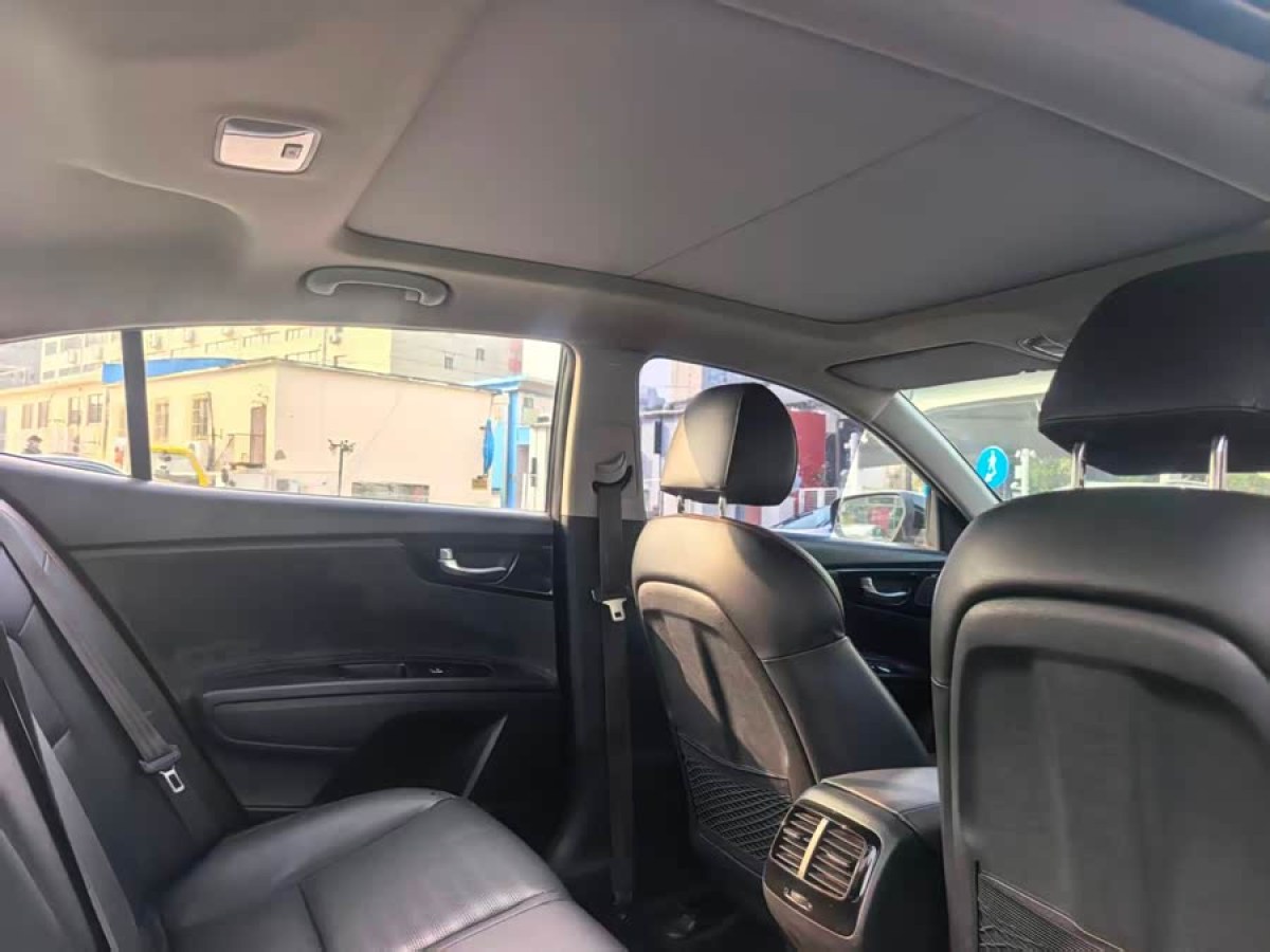 Kia K5 2019 изображение автомобиля #7