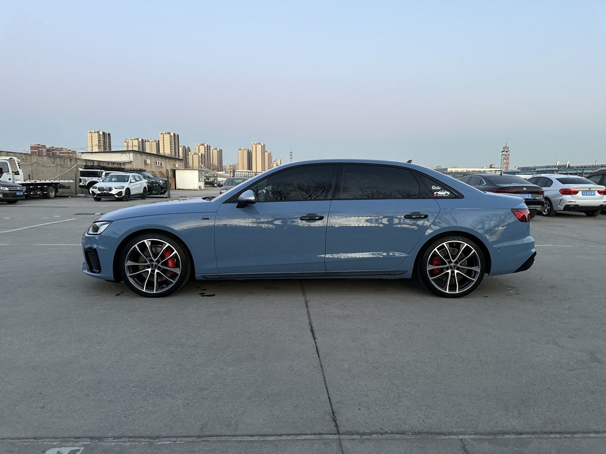 Audi A4L 2022 car image #7