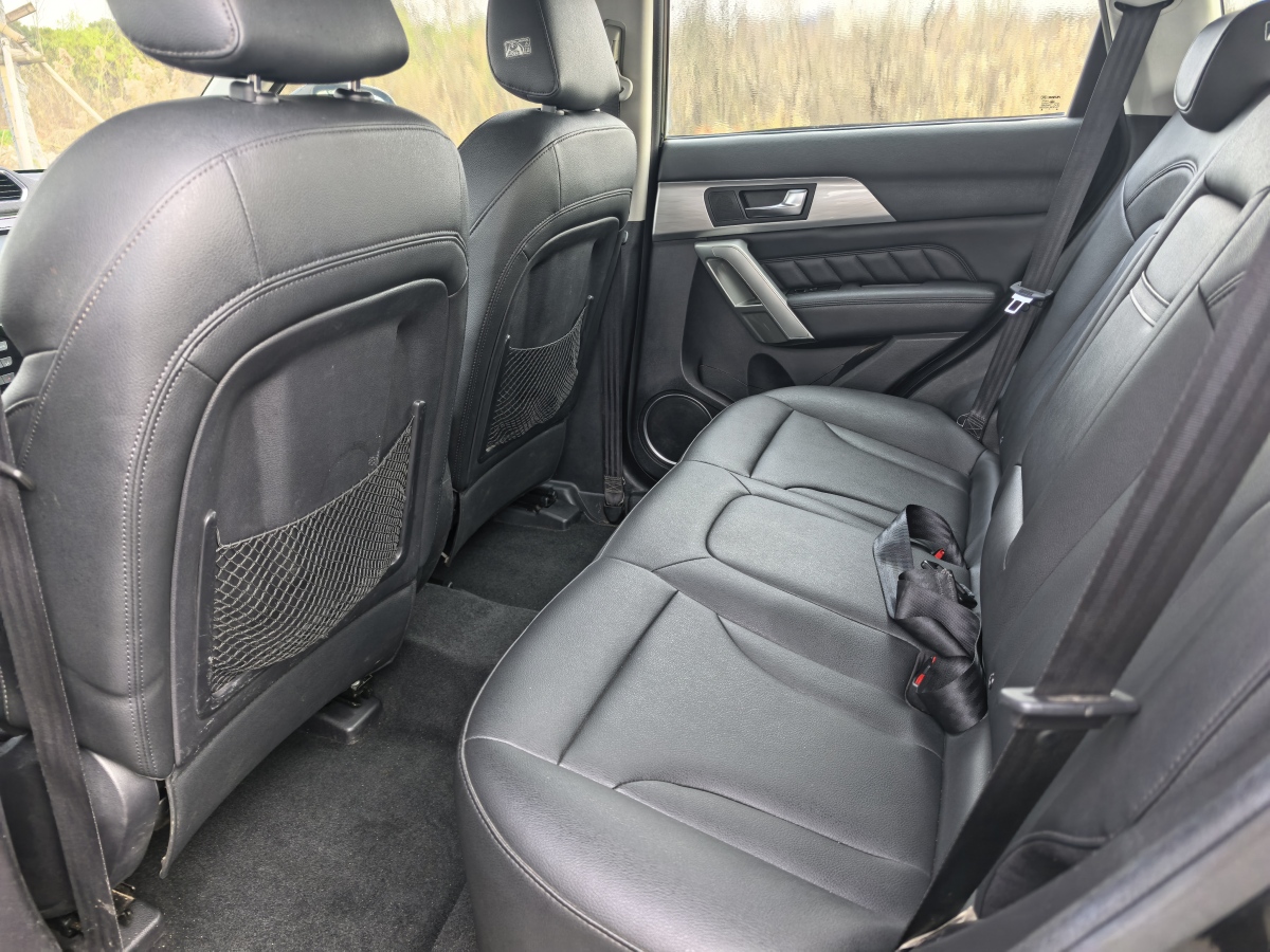 Haval H2 2015 #7 Haval H2 2015 car image #7