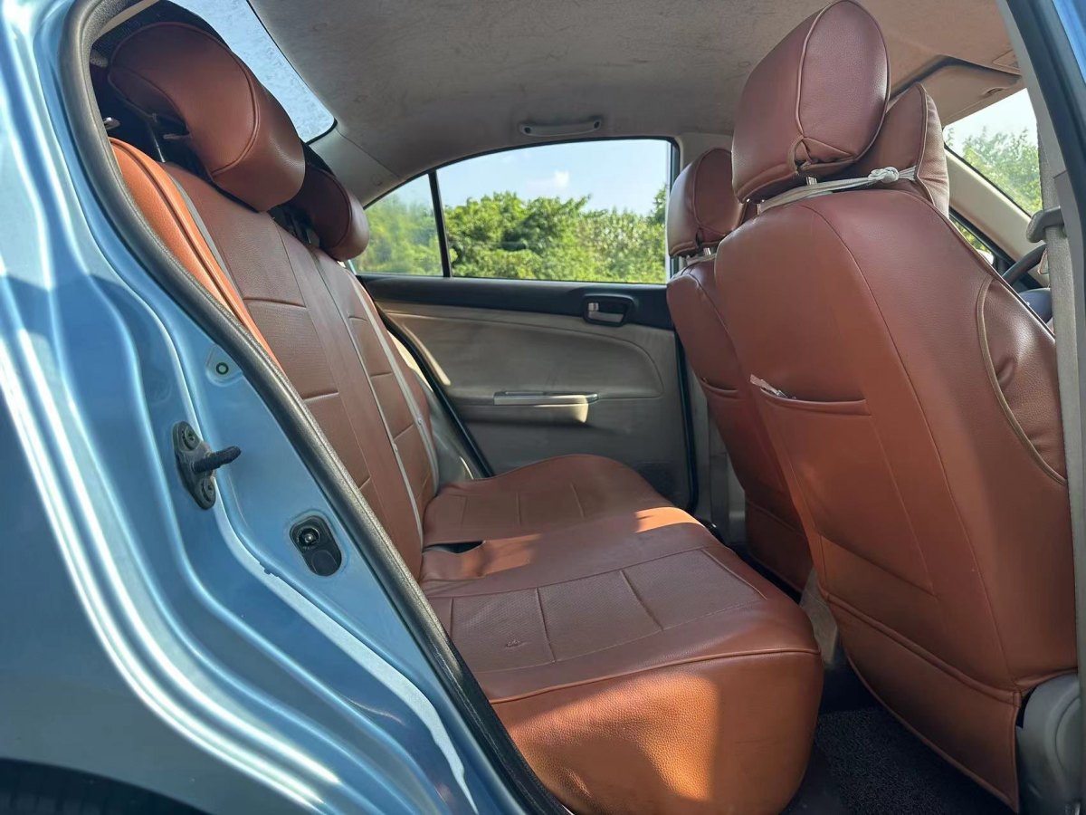 Changan Alsvin V3 2013 #7 Changan Alsvin V3 2013 car image #7