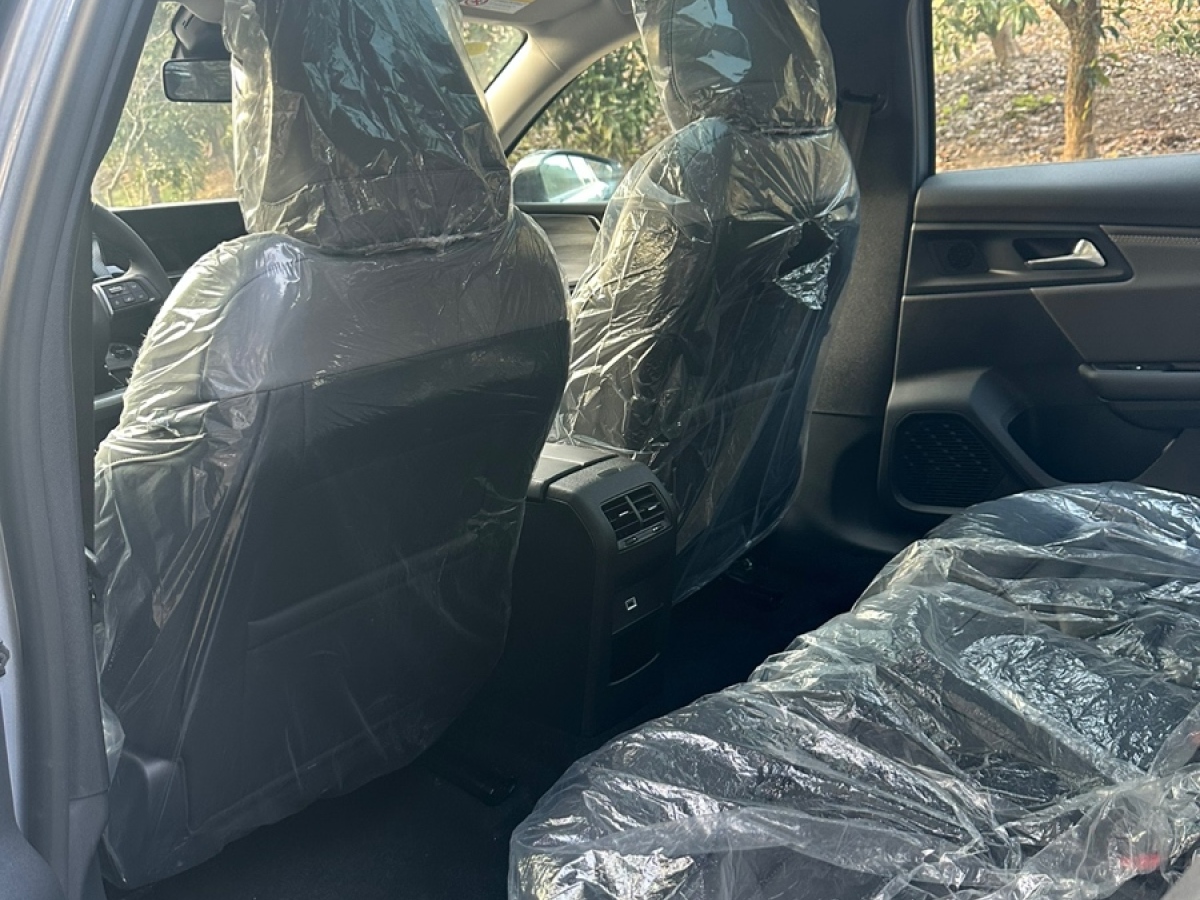 Citroen C5 X 2025 car image #7