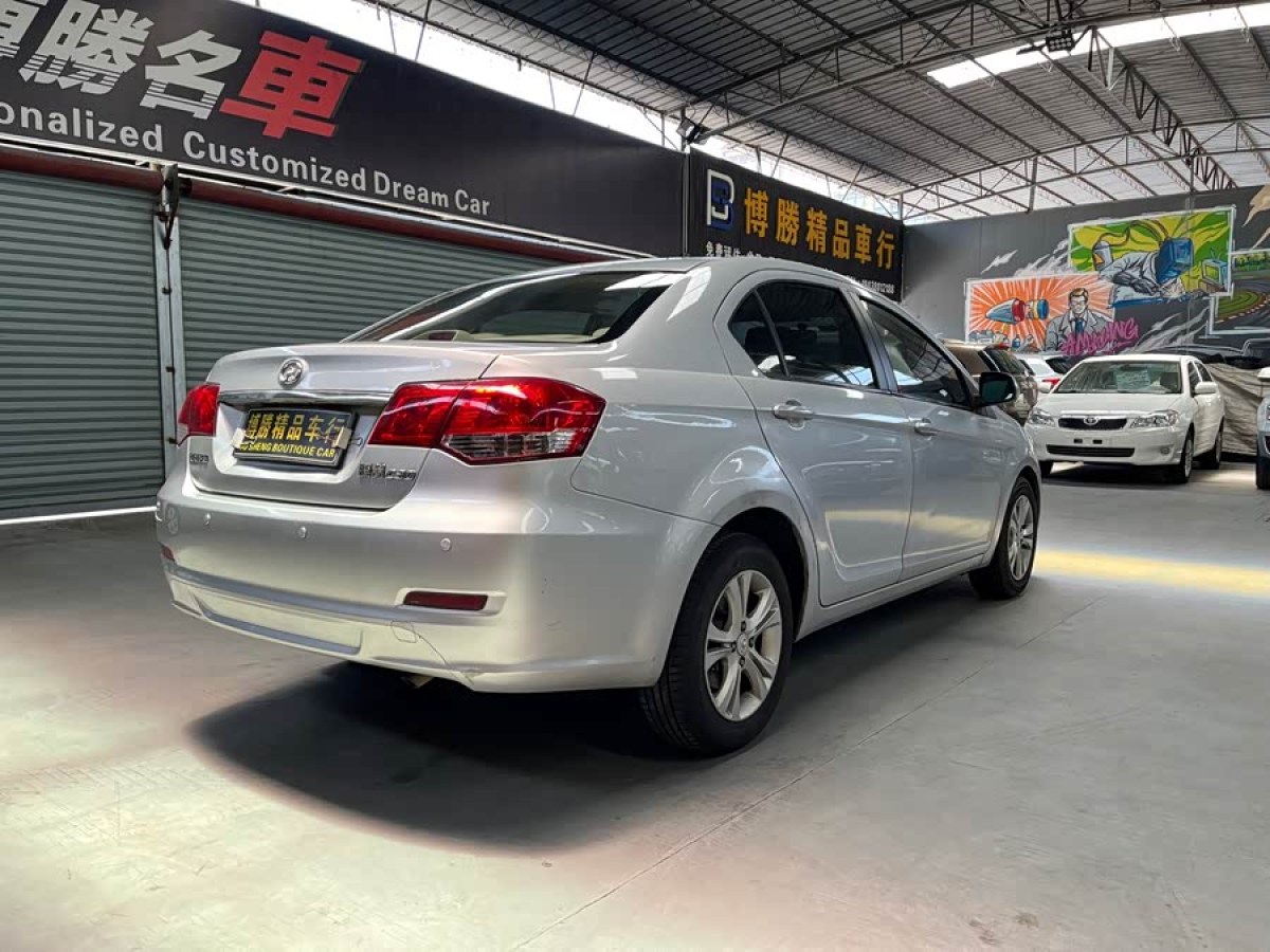 Great Wall C30 2012 car image #7