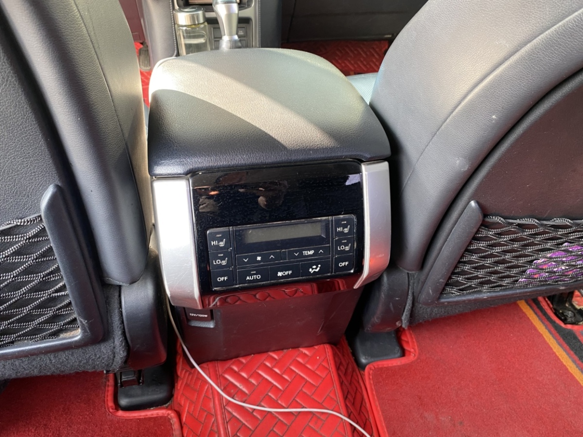 Toyota Land Cruiser Prado 2018 immagine di auto #7