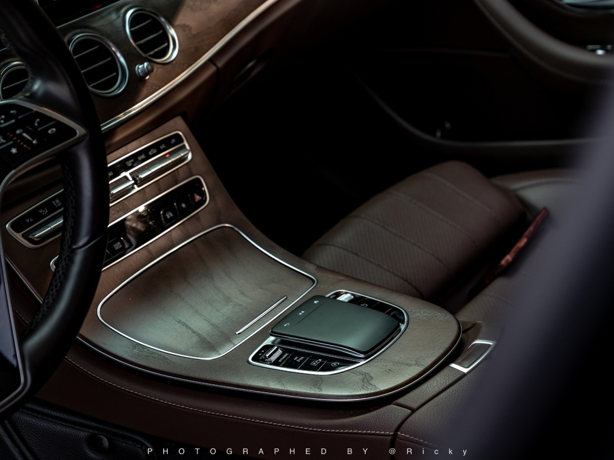 Mercedes-Benz 2023 car image #7