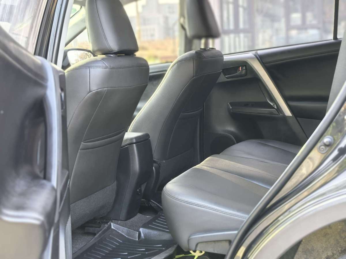 Toyota RAV4 2019 #7 Toyota RAV4 2019 car image #7