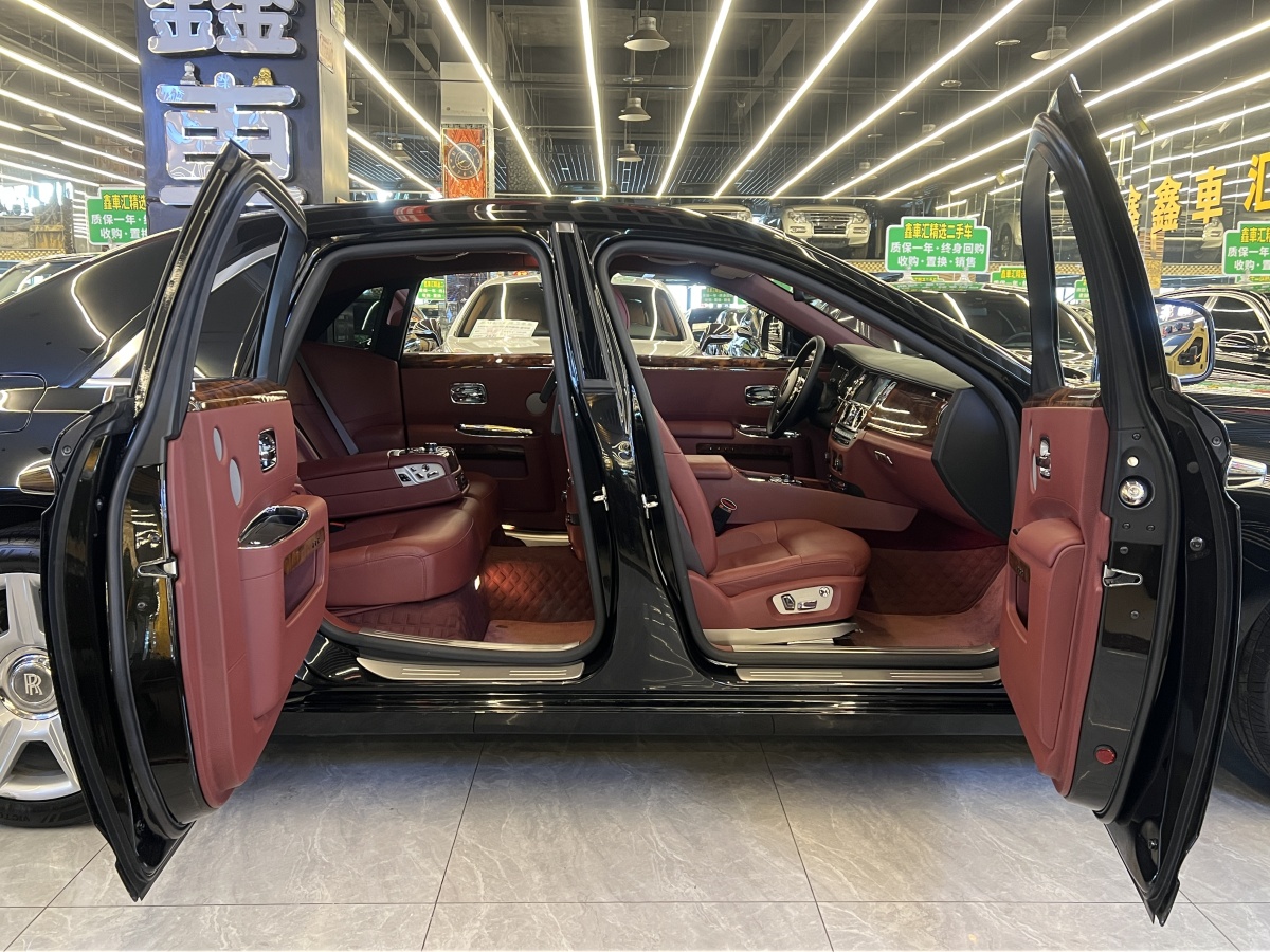 劳斯莱斯 古思特 2011 汽车图片 #7