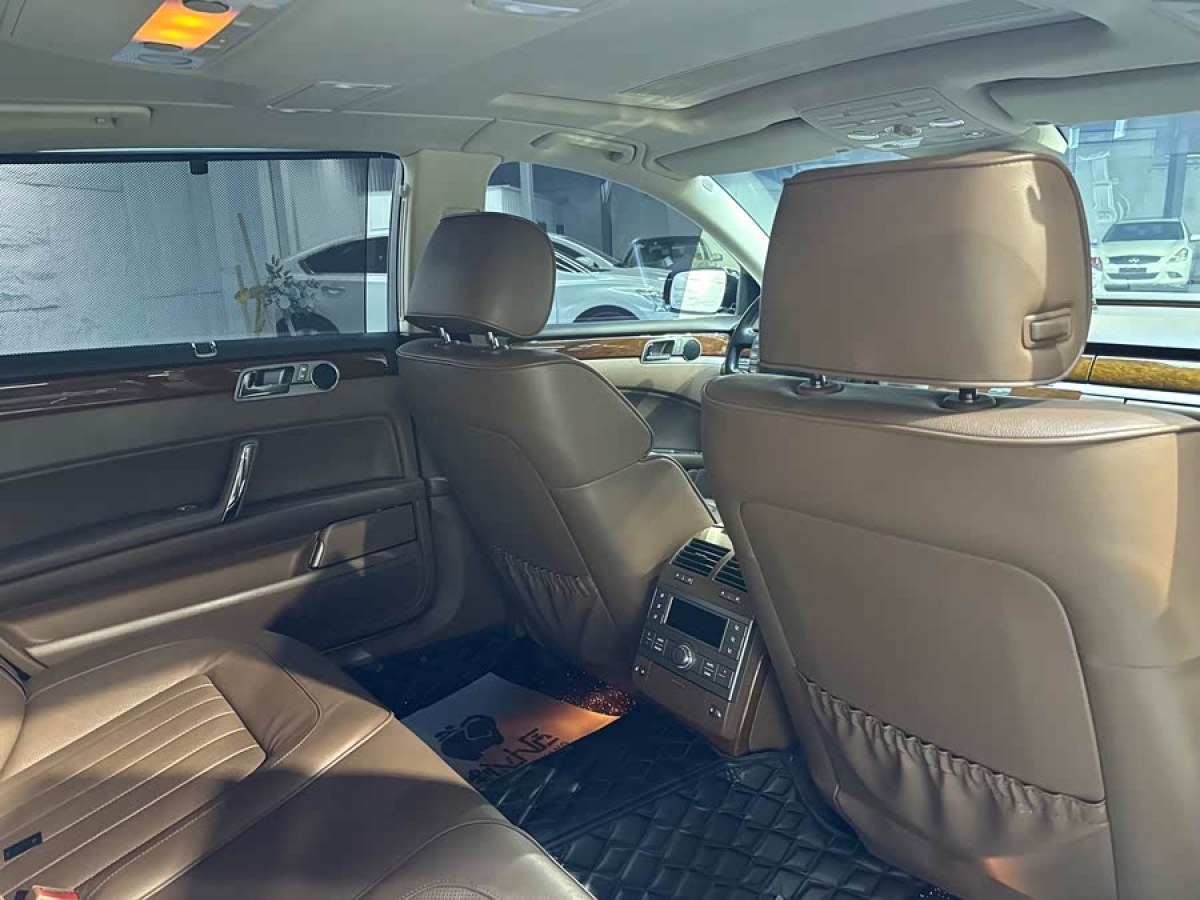 Volkswagen Pheaton 2013 immagine di auto #7