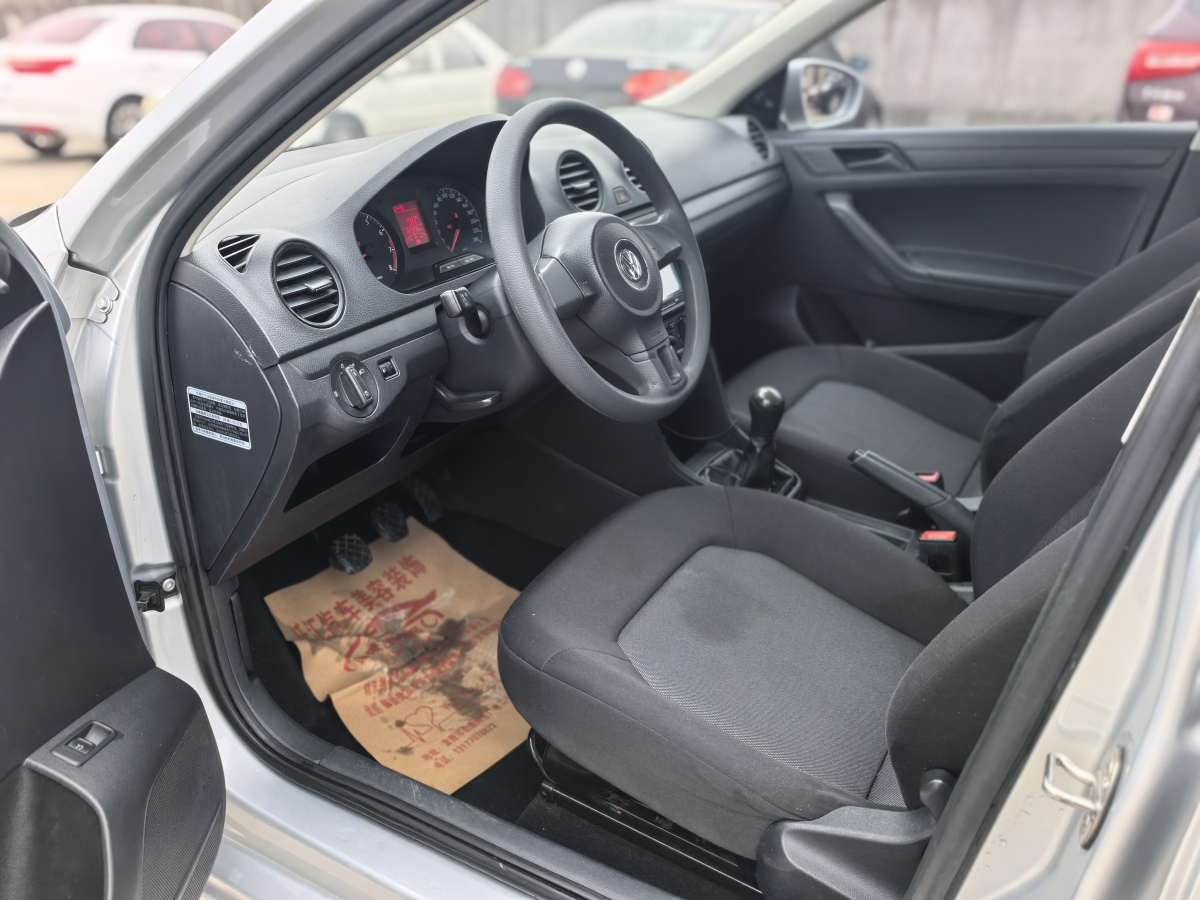 Volkswagen Jetta 2015 immagine di auto #7