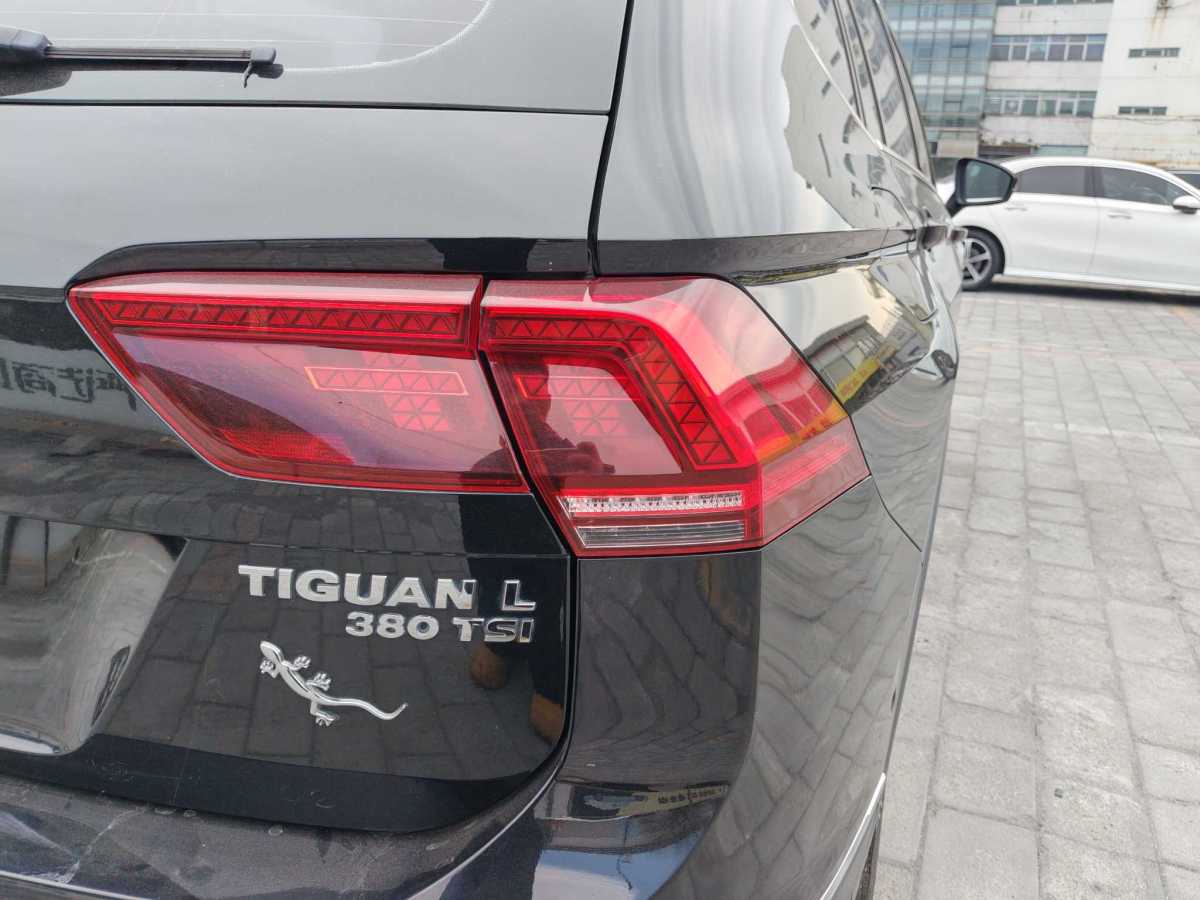 Volkswagen Tiguan X 2017 car image #7