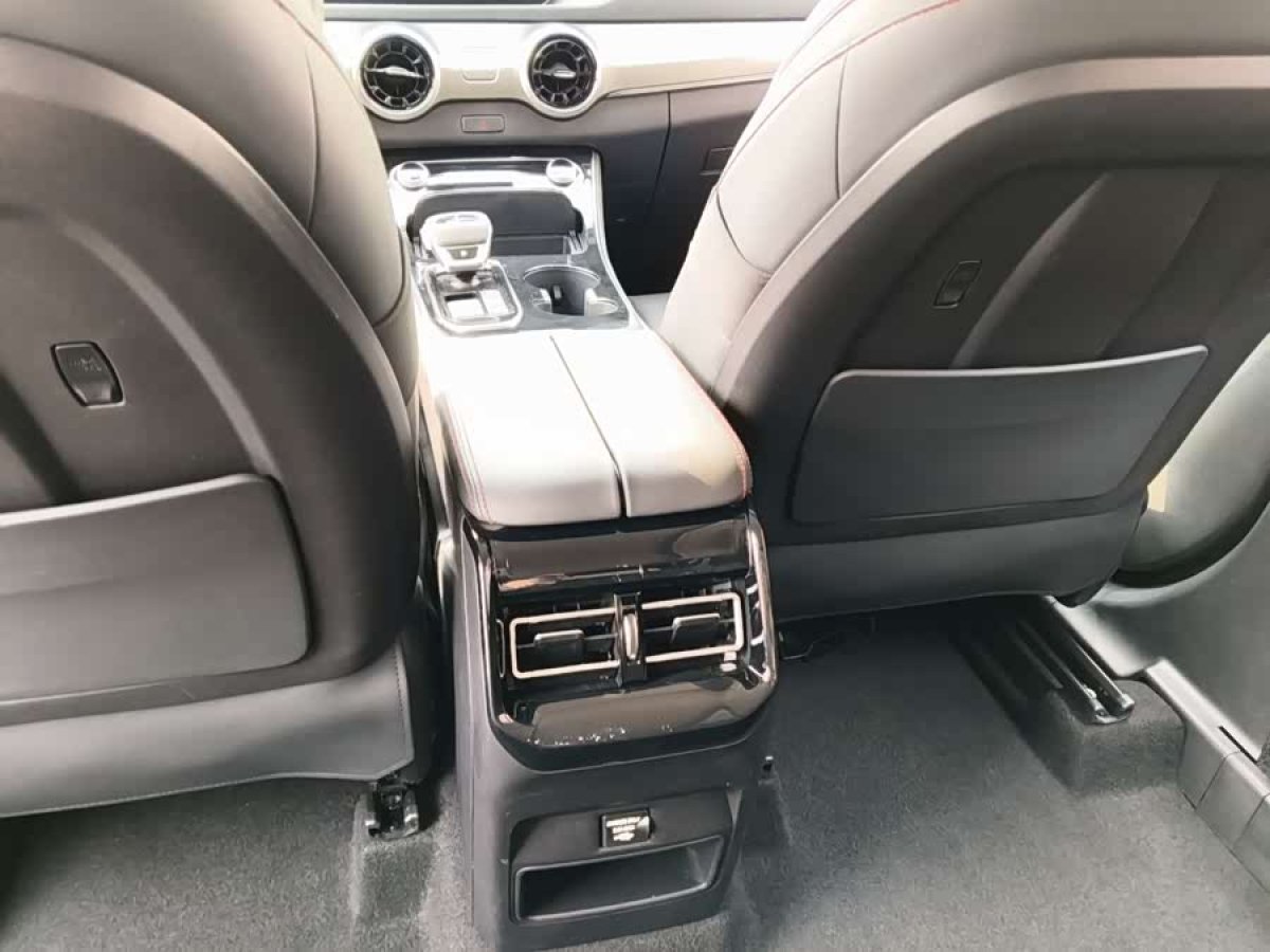 Forthing T5 EVO 2022 car image #7