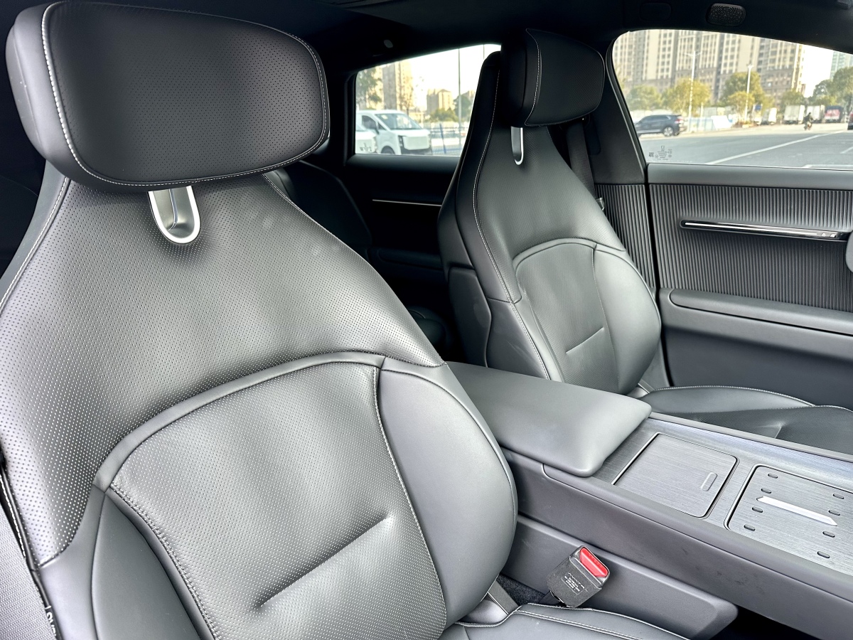 Avatr 12 2024 car image #7