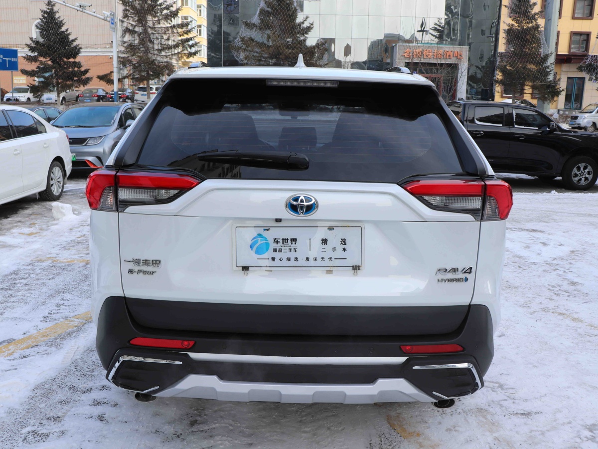 Toyota RAV4 2023 car image #7
