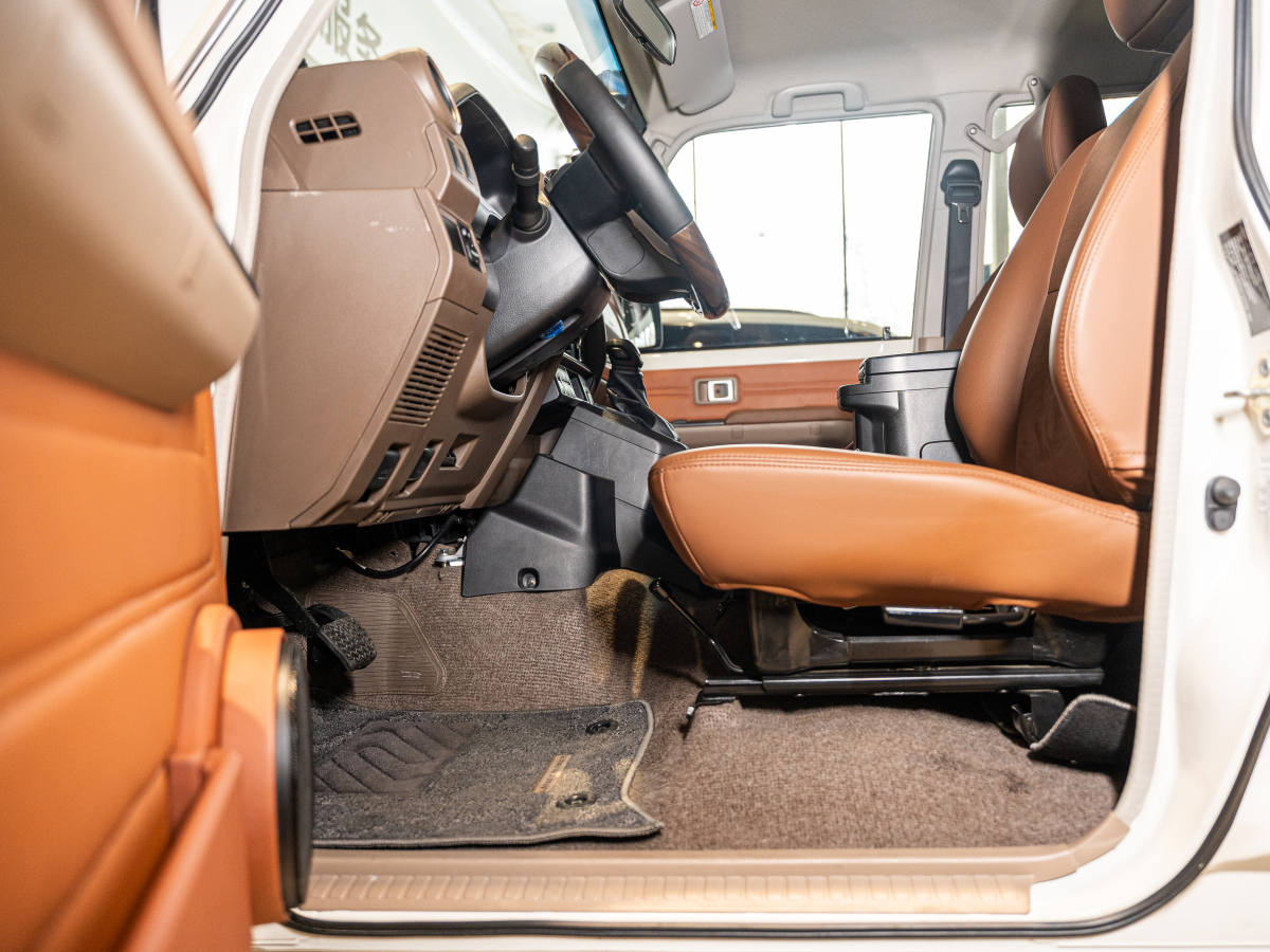 Toyota FJ Cruiser 2024 car image #7