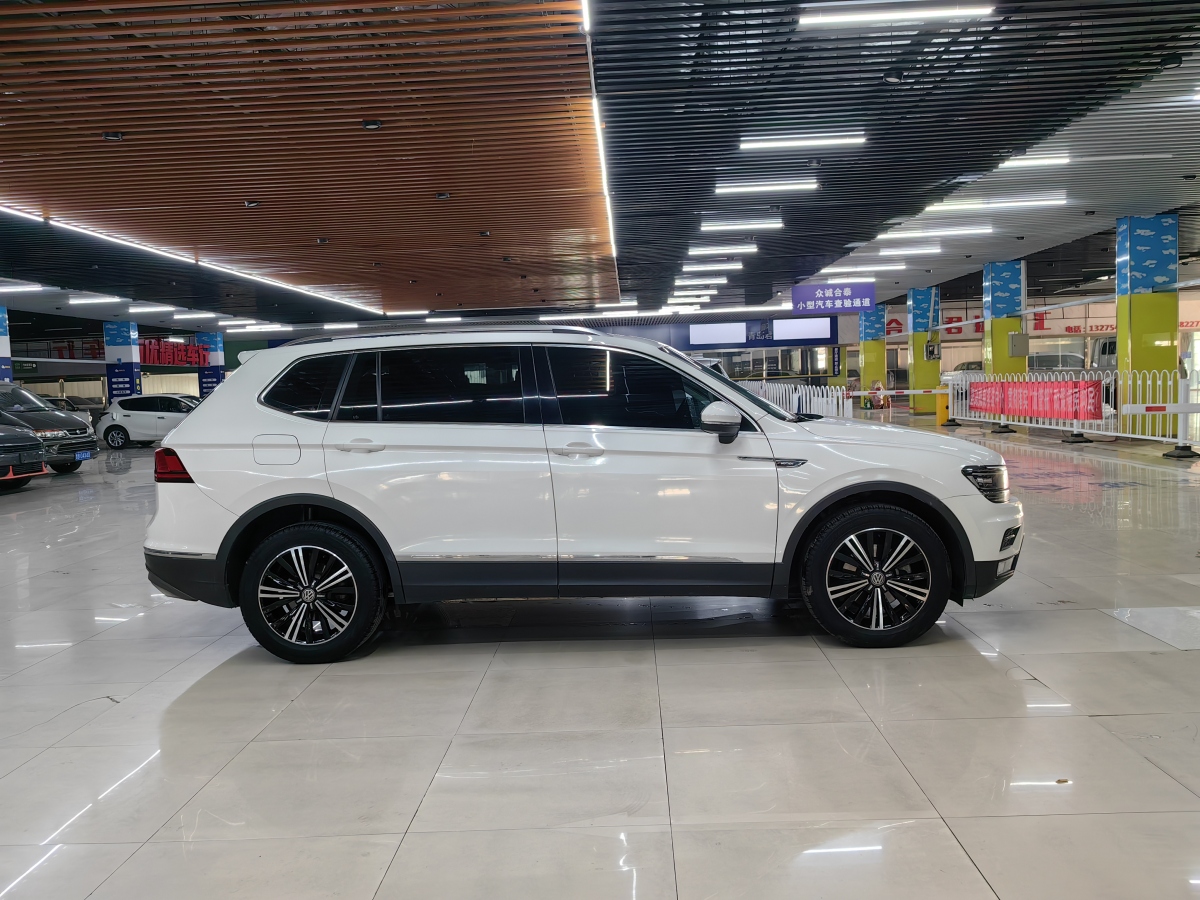 Volkswagen Tiguan L 2018 #7 Volkswagen Tiguan L 2018 car image #7