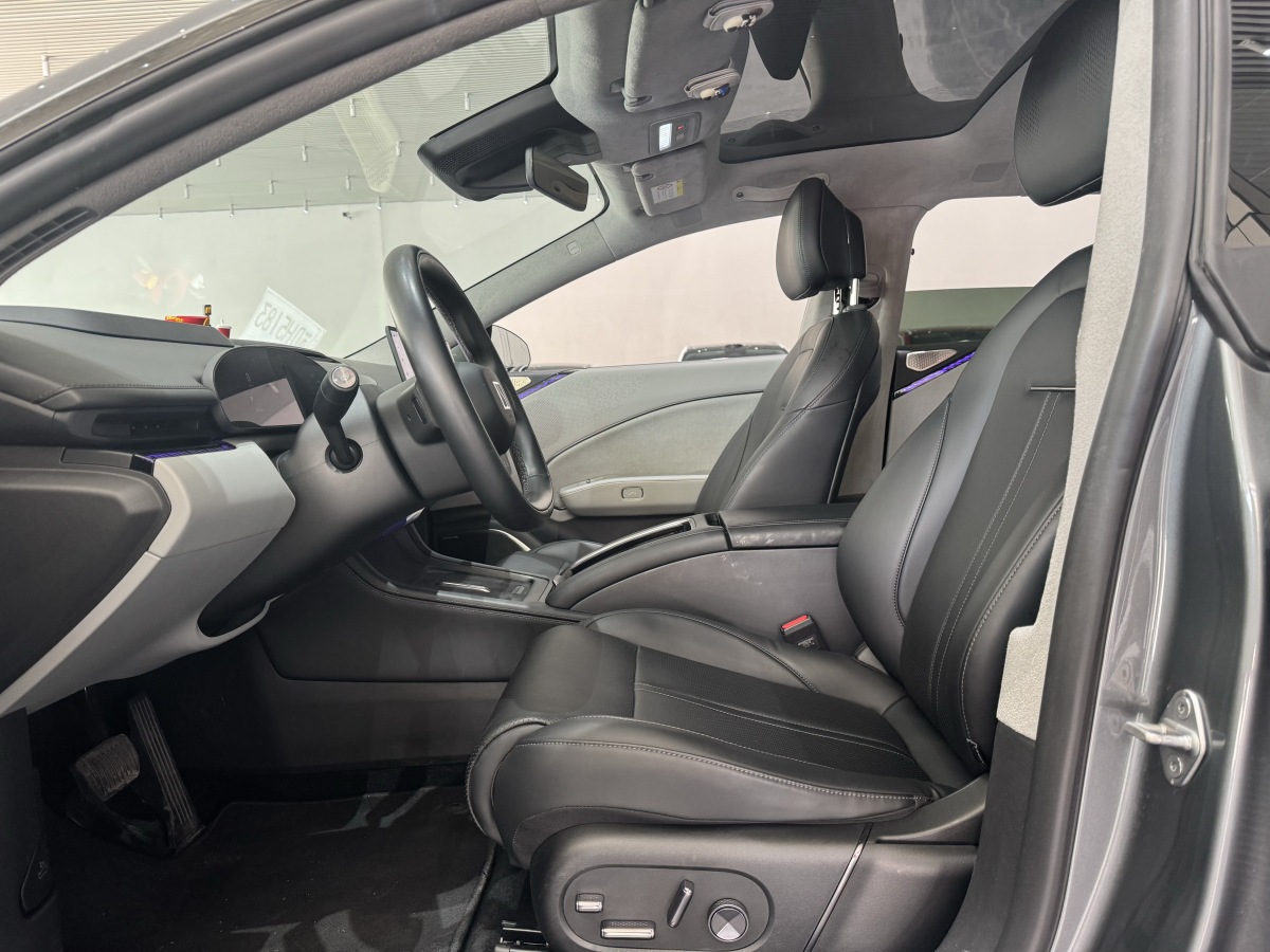 极氪 极氪007 2024 汽车图片 #7