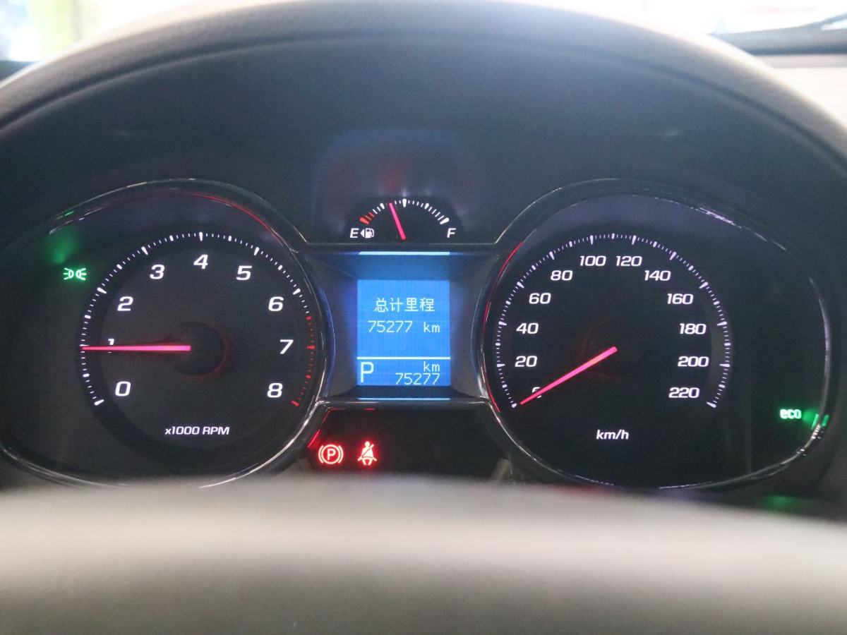 Chevrolet Captiva 2016 car image #7