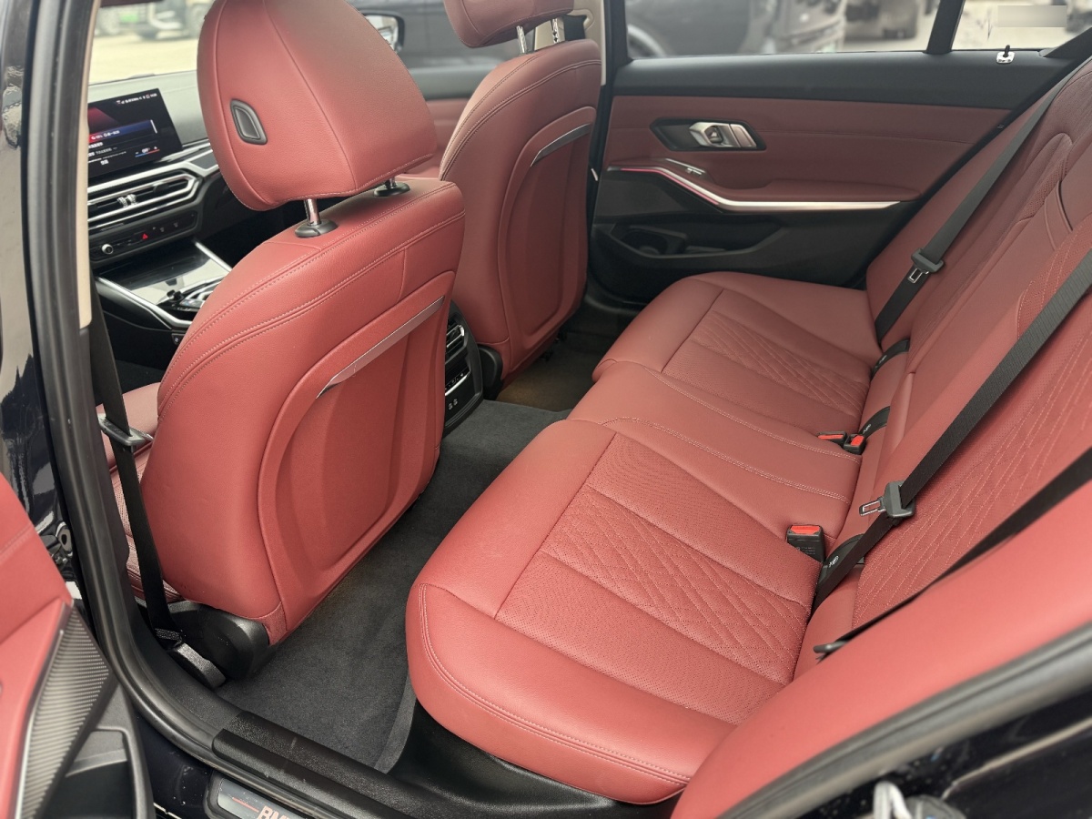 BMW i3 2023 immagine di auto #7