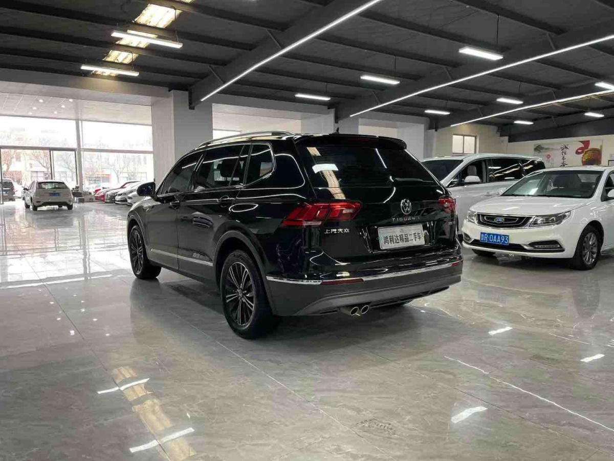 Volkswagen Tiguan L 2021 car image #7