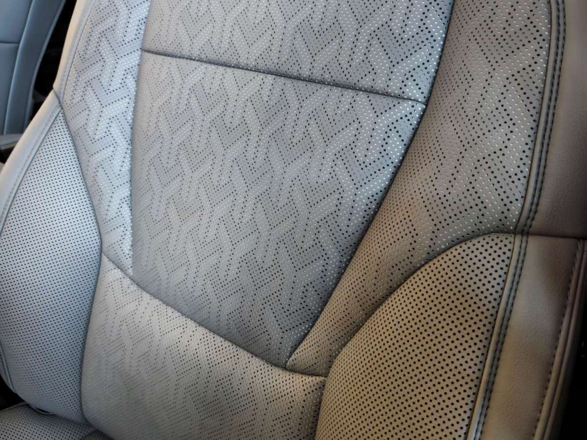 Toyota Sequoia 2023 car image #7