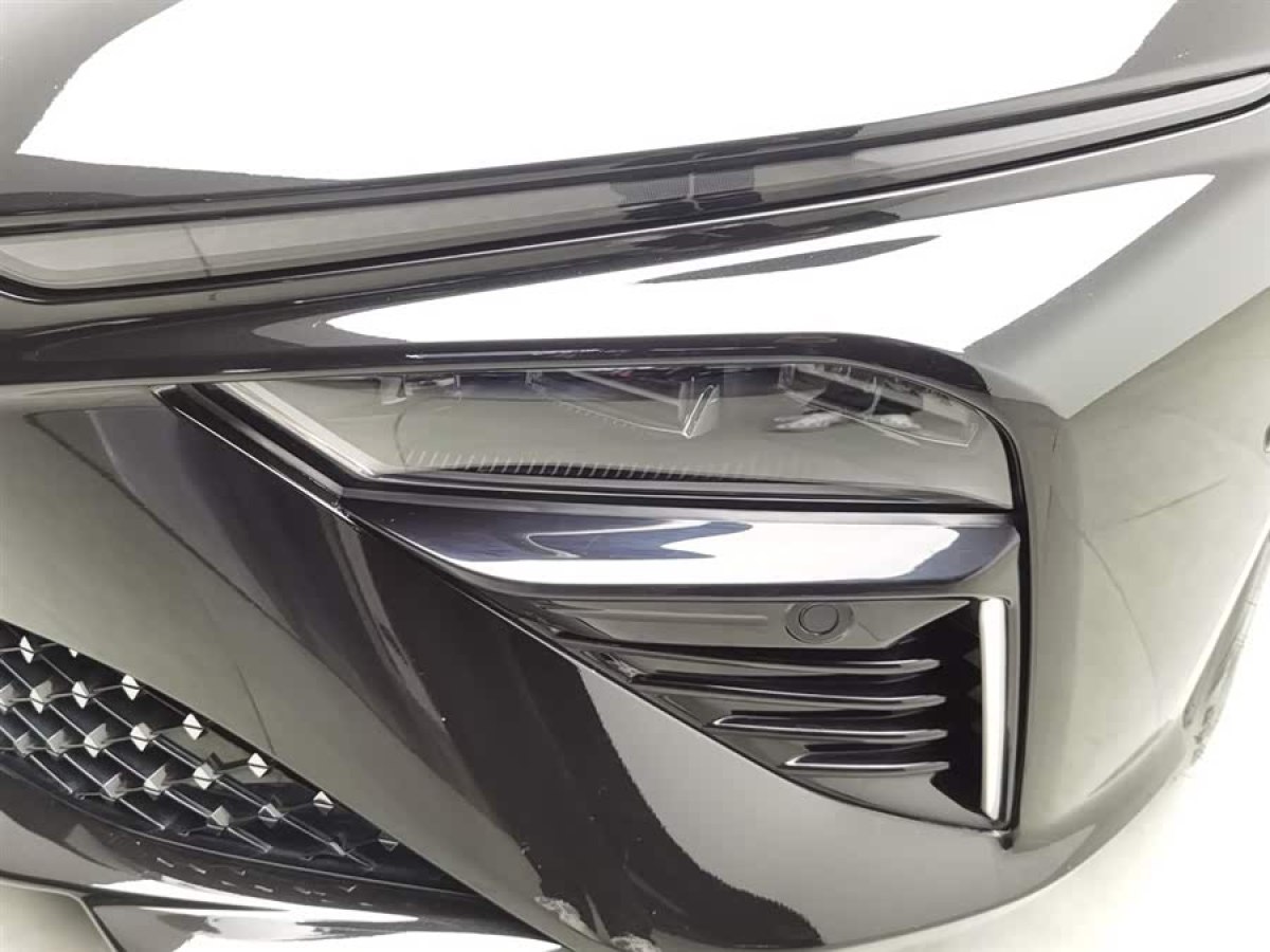 哪吒汽车 哪吒S 2023 汽车图片 #7