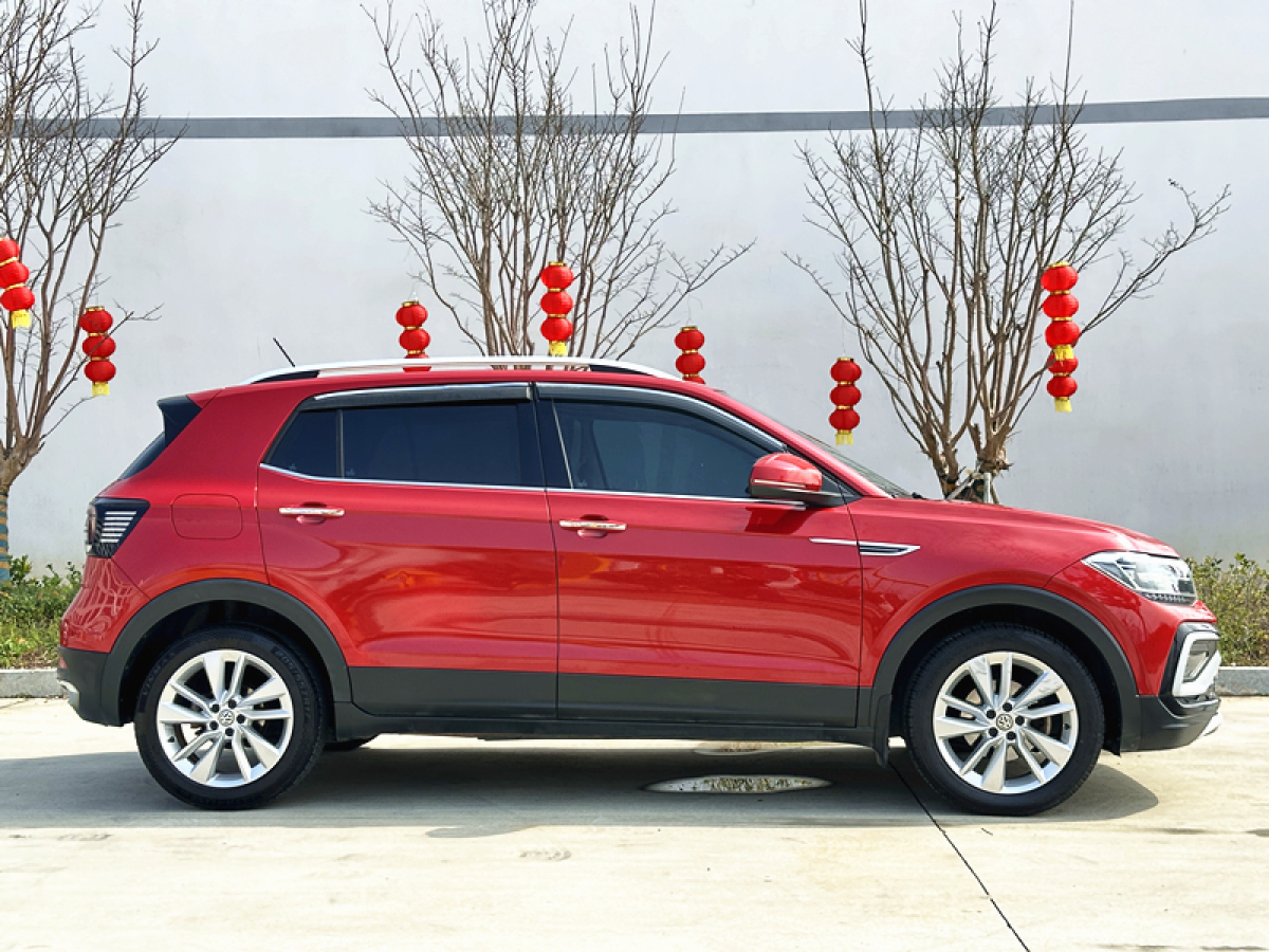 Volkswagen T-Cross 2019 immagine di auto #7