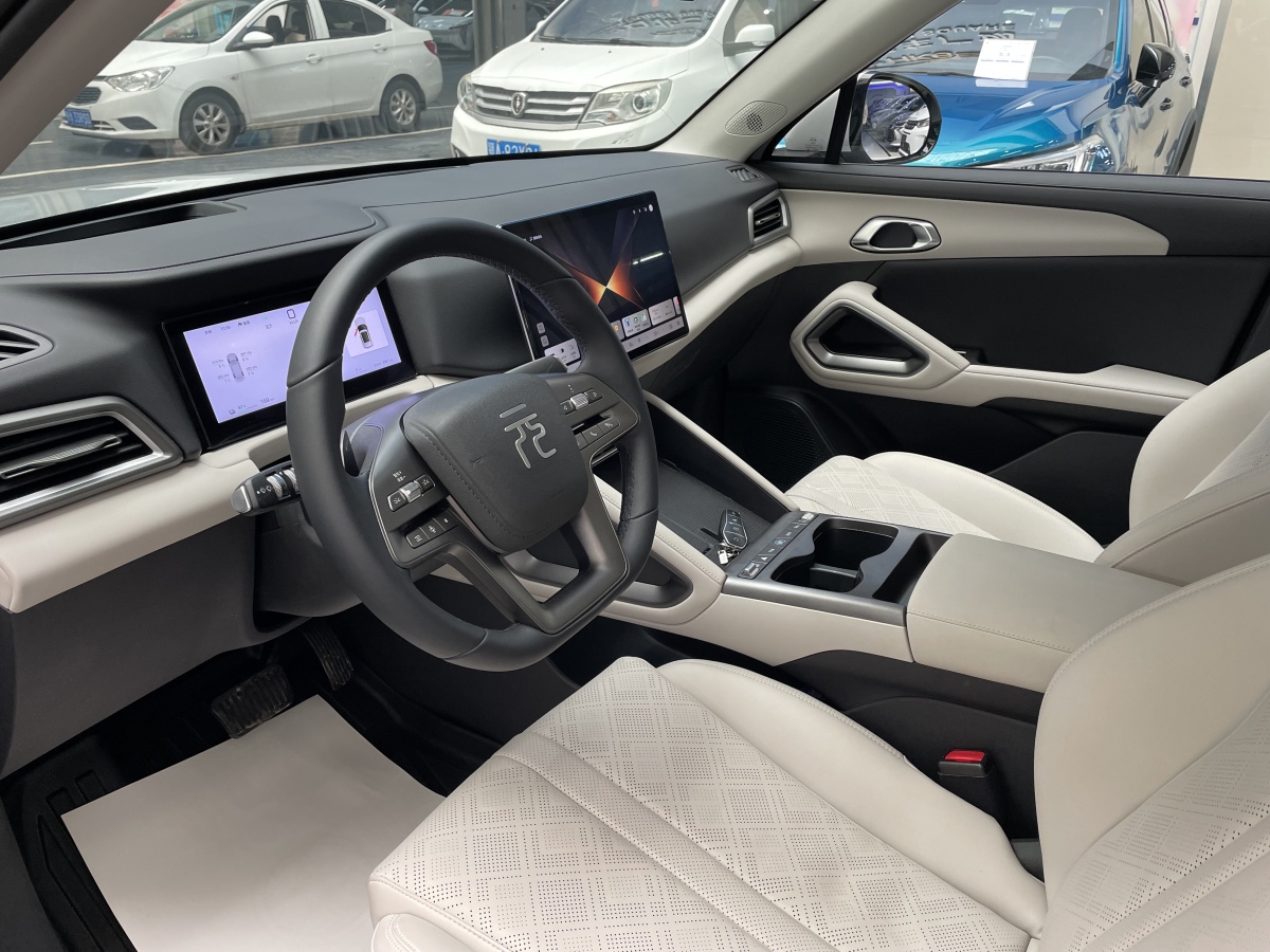 BYD YuanUP 2025 #7 BYD YuanUP 2025 car image #7