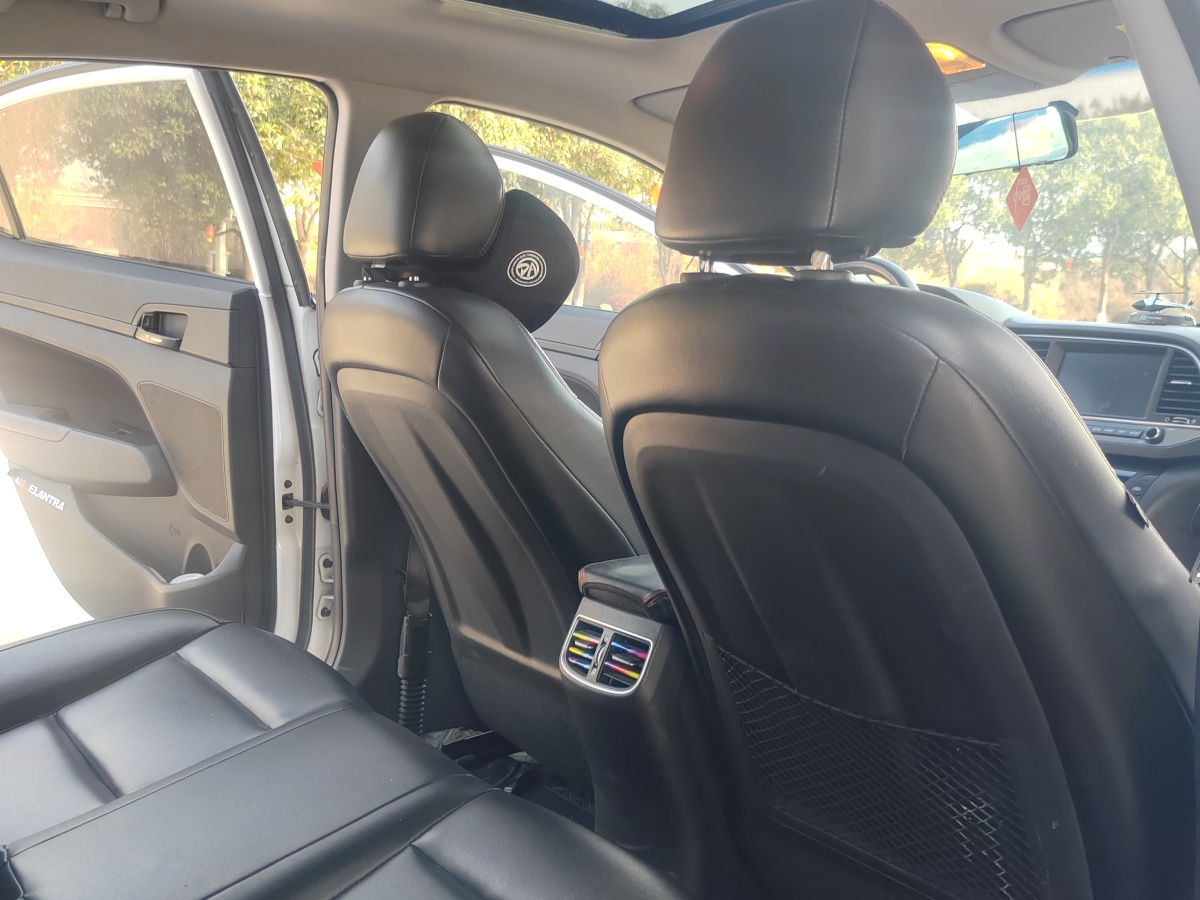 Hyundai Elantra AD 2018 immagine di auto #7